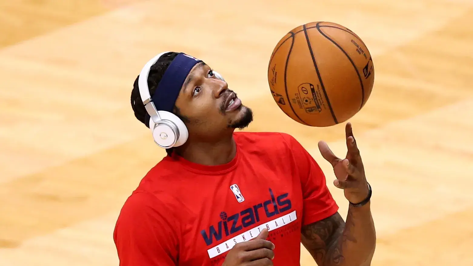 Bradley Beal pre-game with headphones on / Chuck Cook/USA TODAY