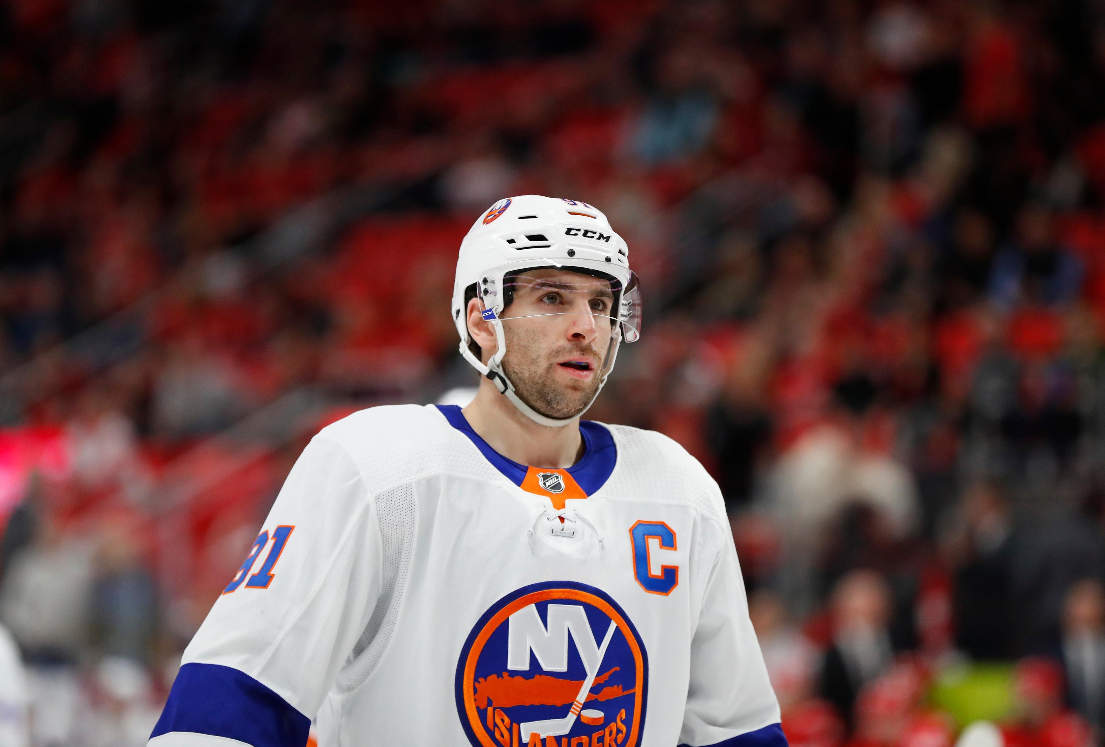 New York Islanders center John Tavares (91) plays against the Detroit Red Wings in the third period of an NHL hockey game Saturday, April 7, 2018, in Detroit. (AP Photo/Paul Sancya) / Paul Sancya/AP