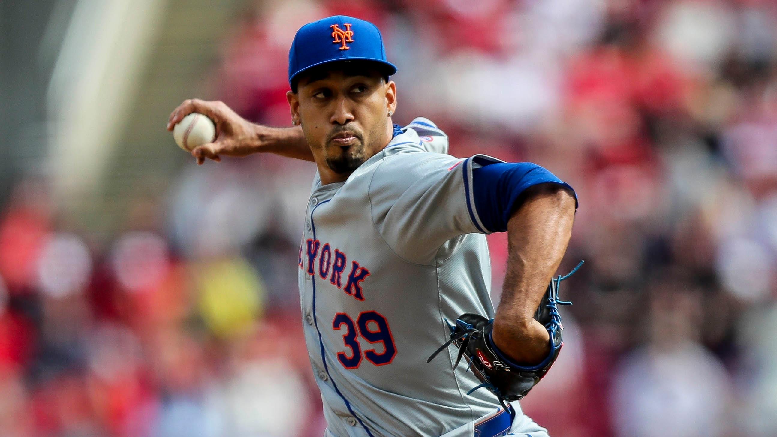 Apr 7, 2024; Cincinnati, Ohio, USA; New York Mets relief pitcher Edwin Diaz (39) pitches against the Cincinnati Reds in the ninth inning at Great American Ball Park. / Katie Stratman - USA TODAY Sports