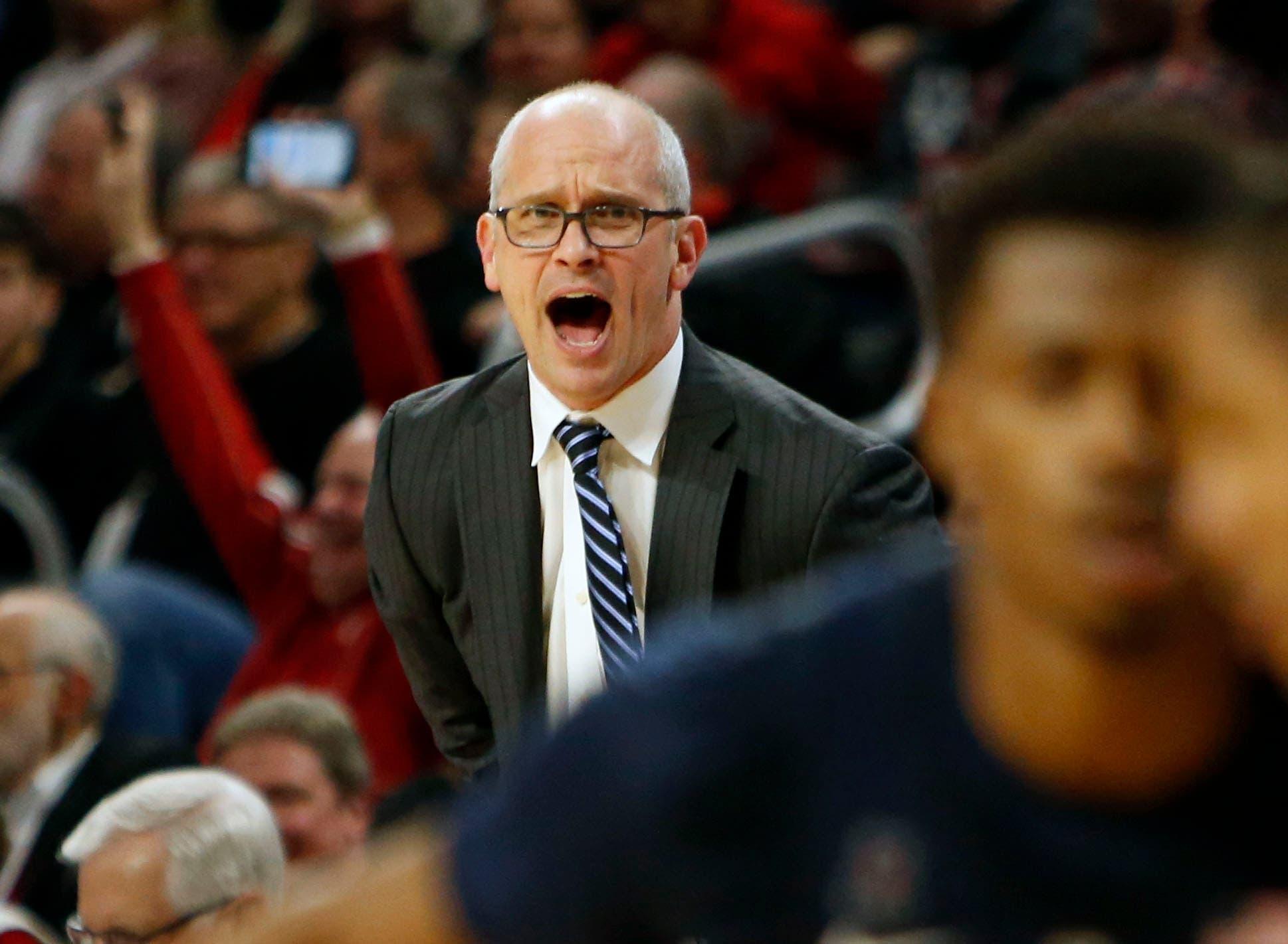 Jan 12, 2019; Cincinnati, OH, USA; Connecticut Huskies head coach Dan Hurley reacts during the second half against the Cincinnati Bearcats at Fifth Third Arena. Mandatory Credit: David Kohl-USA TODAY Sports / David Kohl