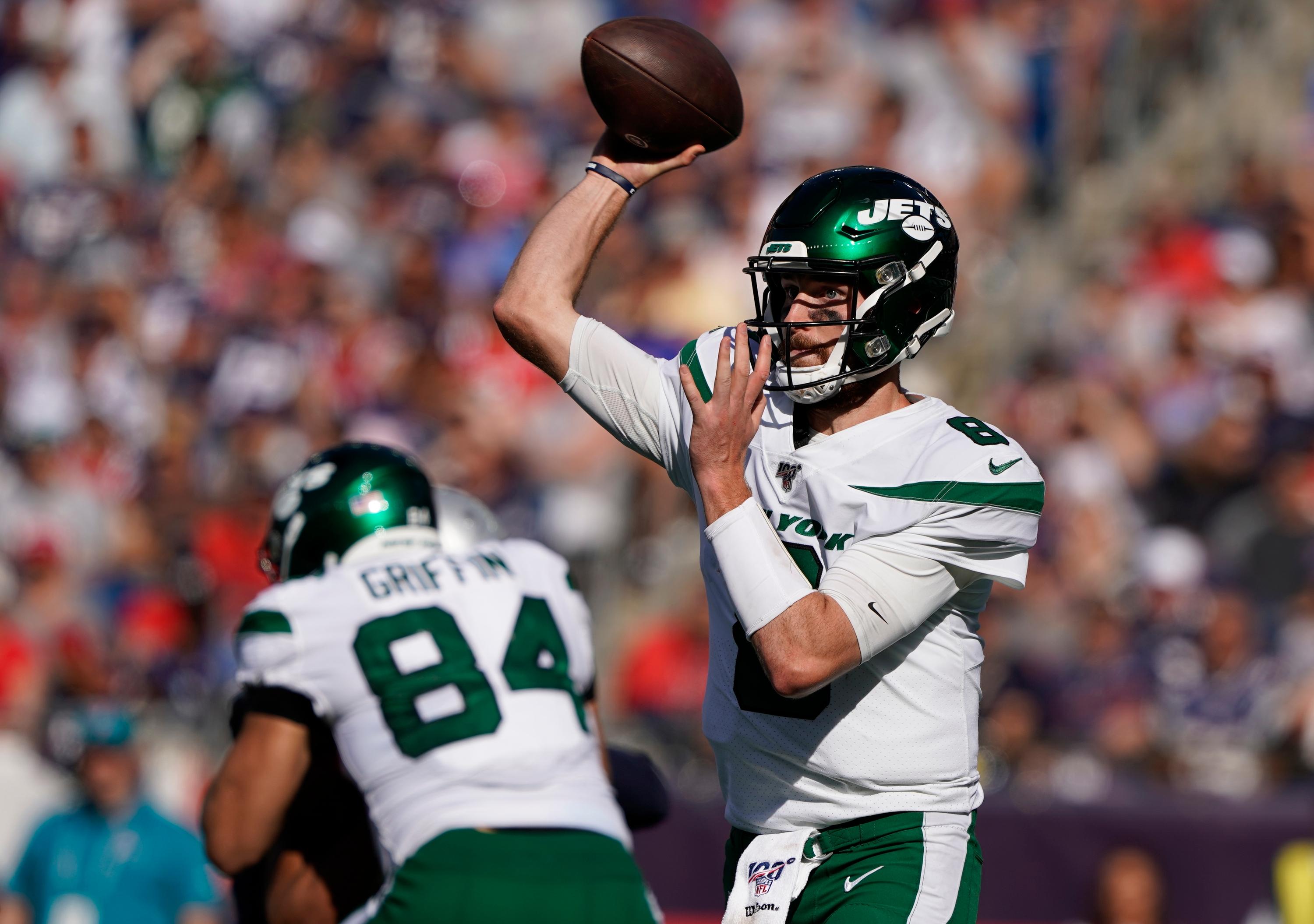 Here's how Jets' Luke Falk fared in first career start