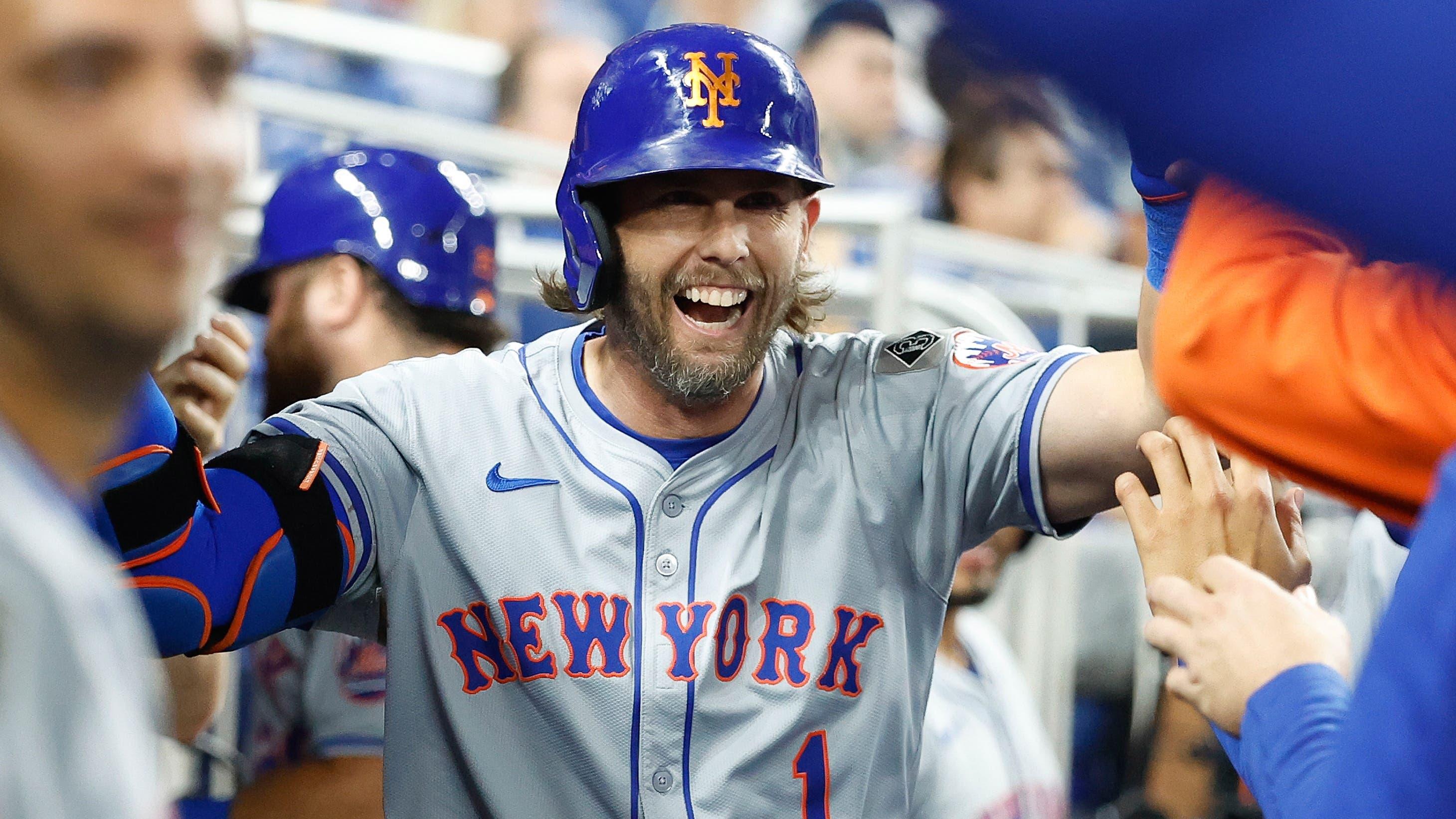 New York Mets second baseman Jeff McNeil (1) celebrates his home run against the Miami Marlins in the second inning at loanDepot Park