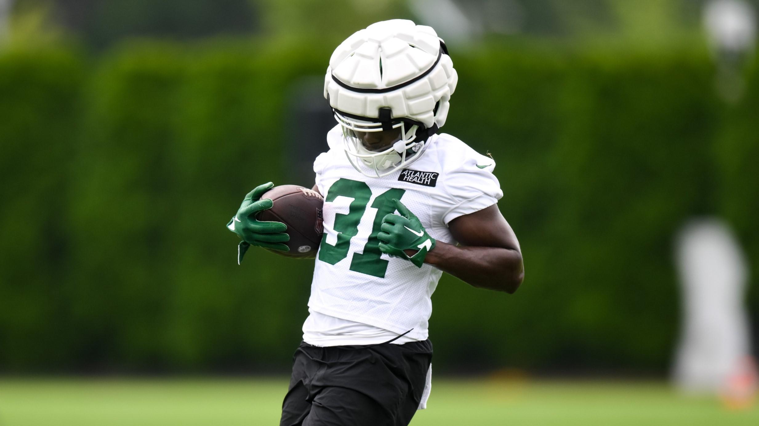 Jul 25, 2024; Florham Park, NJ, USA; New York Jets running back Tarik Cohen (31) participates in a drill during training camp at Atlantic Health Jets Training Center