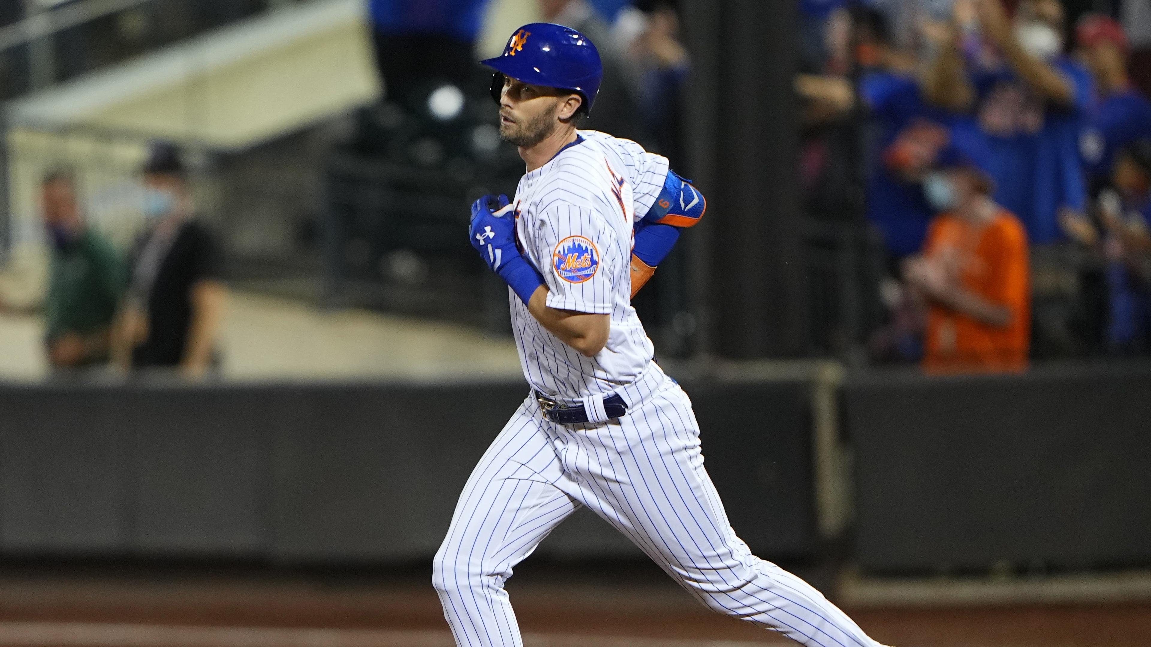 Sep 19, 2021; New York City, New York, USA; New York Mets left fielder Jeff McNeil (6) rounds the bases after hitting a home run during the seventh inning against the Philadelphia Phillies at Citi Field. / © Gregory Fisher-USA TODAY Sports