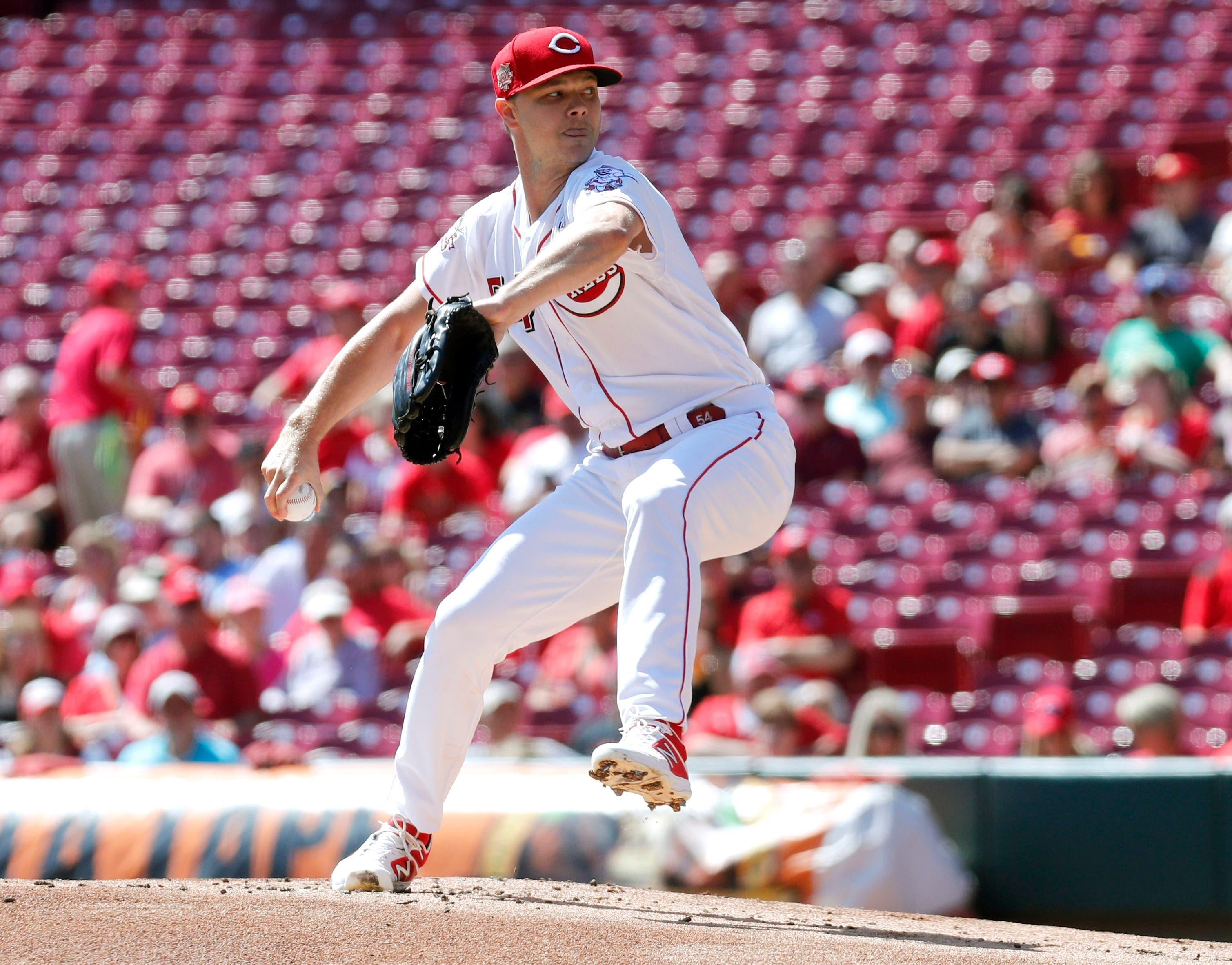 Sep 5, 2019; Cincinnati, OH, USA; Cincinnati Reds starting pitcher Sonny Gray (54) throws against the Philadelphia Phillies during the first inning at Great American Ball Park. Mandatory Credit: David Kohl-USA TODAY Sports / David Kohl