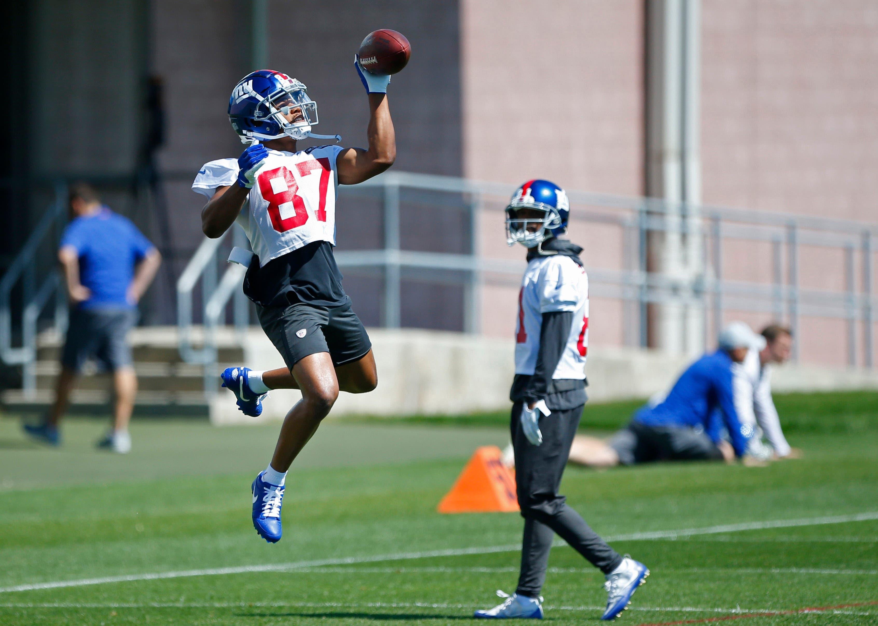 Jun 4, 2019; East Rutherford, NJ, USA; New York Giants wide receiver Sterling Shepard (87) makes a catch during mini camp at Quest Diagnostic Training Center. Mandatory Credit: Noah K. Murray-USA TODAY Sports / Noah K. Murray