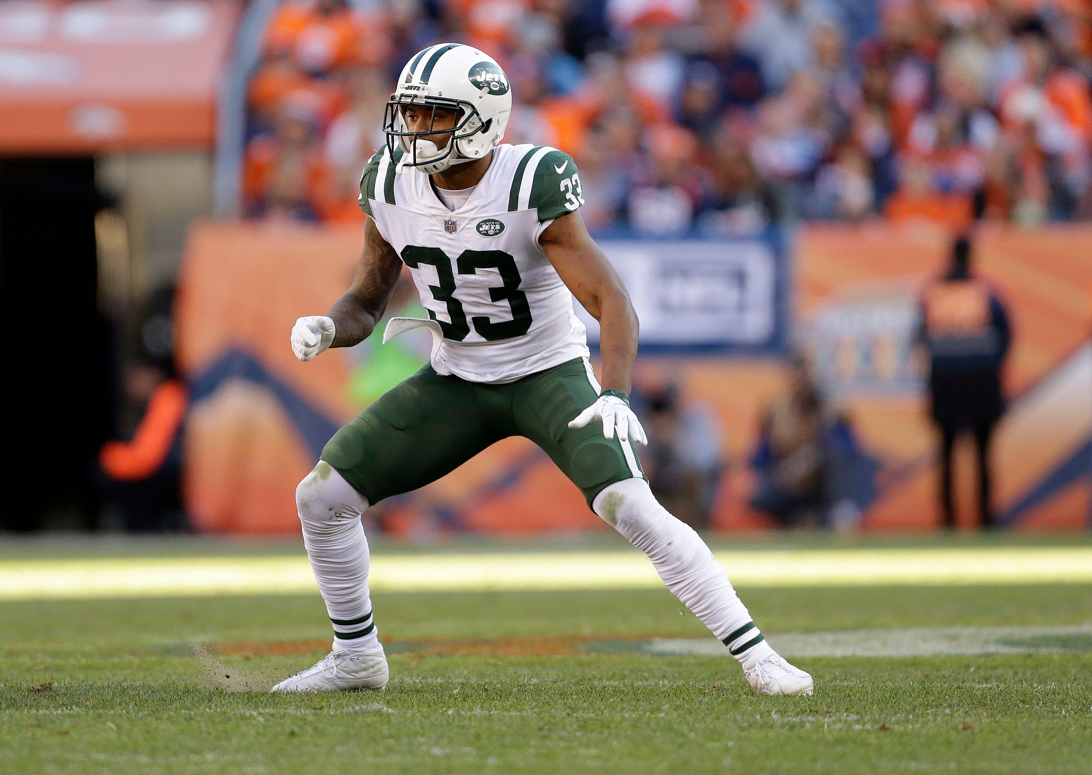 New York Jets strong safety Jamal Adams (33) lines up against the Denver Broncos during the first half of an NFL football game, Sunday, Dec. 10, 2017, in Denver. (AP Photo/Jack Dempsey) / Jack Dempsey/AP