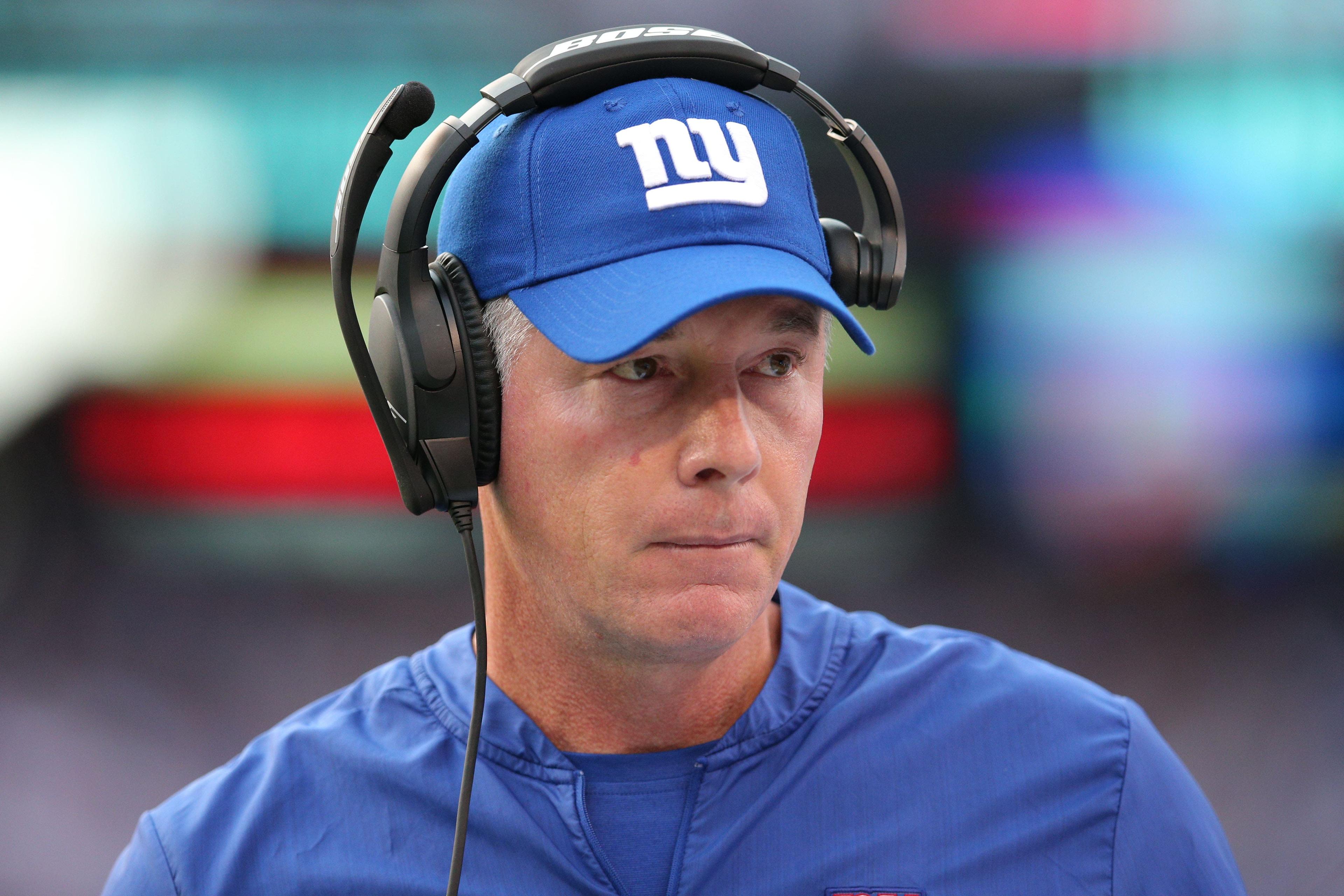 Sep 30, 2018; East Rutherford, NJ, USA; New York Giants head coach Pat Shurmur coaches against New Orleans Saints during the second quarter at MetLife Stadium. Mandatory Credit: Brad Penner-USA TODAY Sports / Brad Penner