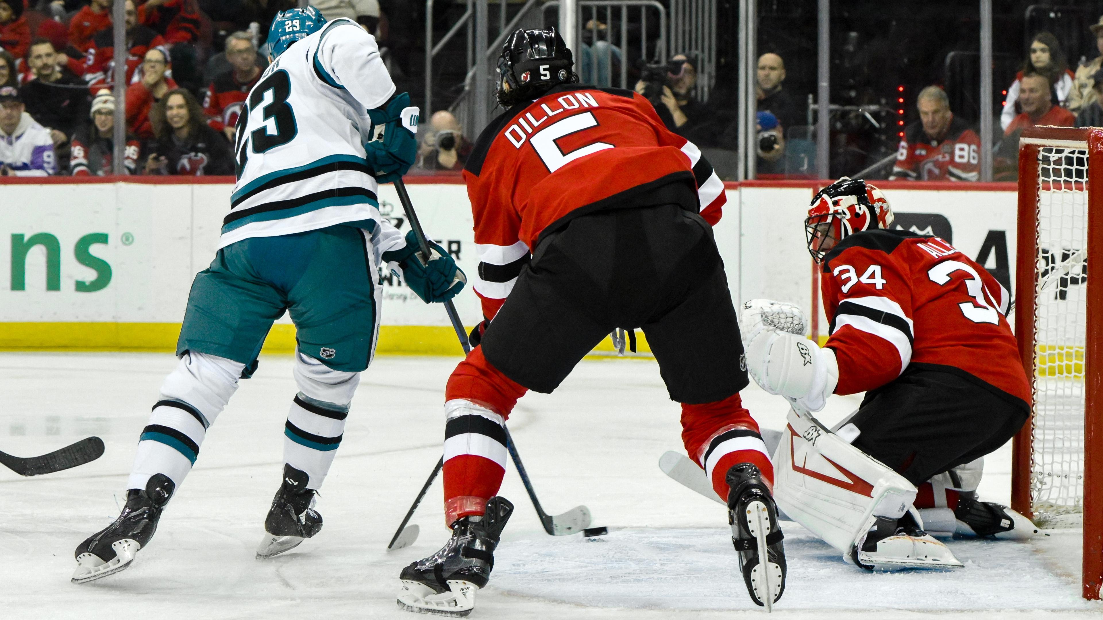 Devils' 1-0 loss to Sharks snaps three-game win streak