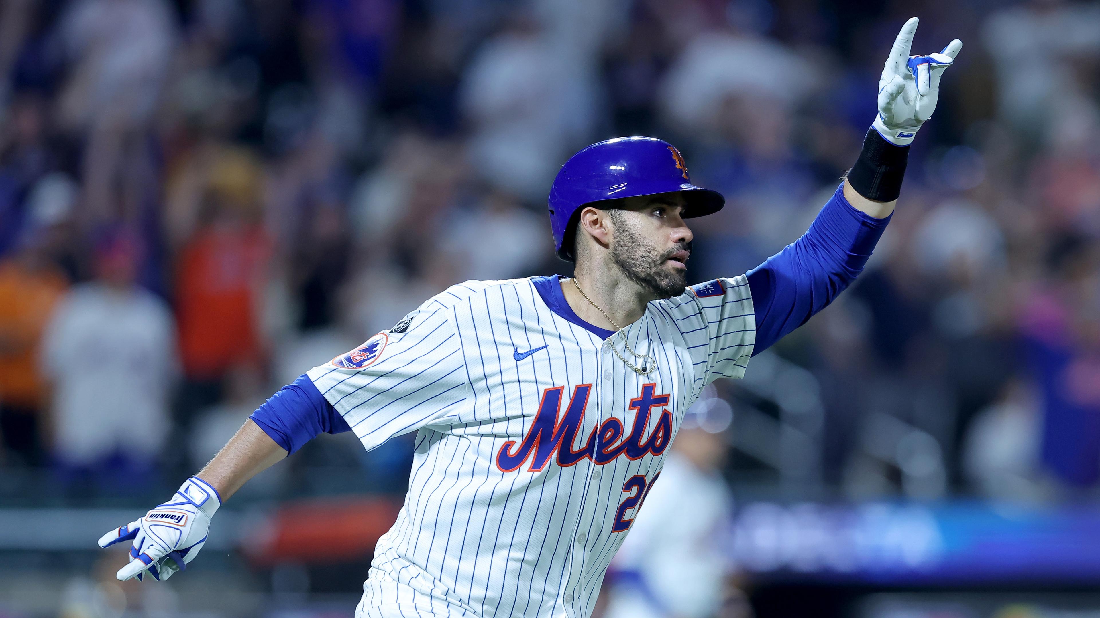 Mets' J.D. Martinez wins NL Player of the Week honors