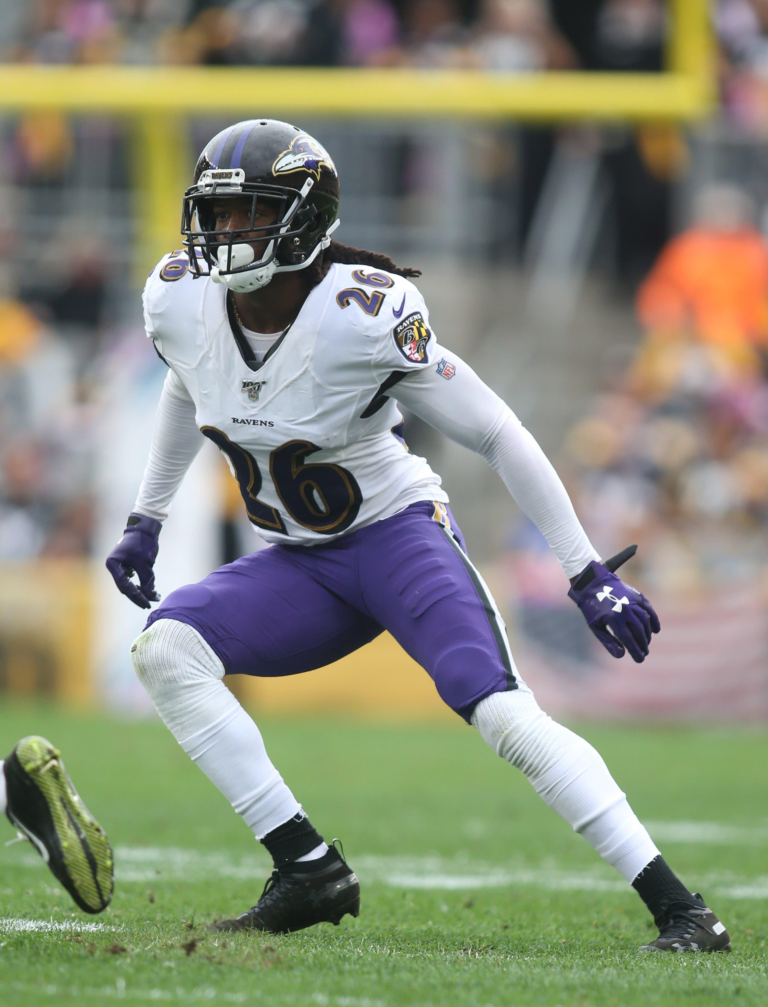 Oct 6, 2019; Pittsburgh, PA, USA; Baltimore Ravens cornerback Maurice Canady (26) defends against the Pittsburgh Steelers during the second quarter at Heinz Field. Baltimore won 26-23 in overtime. Mandatory Credit: Charles LeClaire-USA TODAY Sports / Charles LeClaire