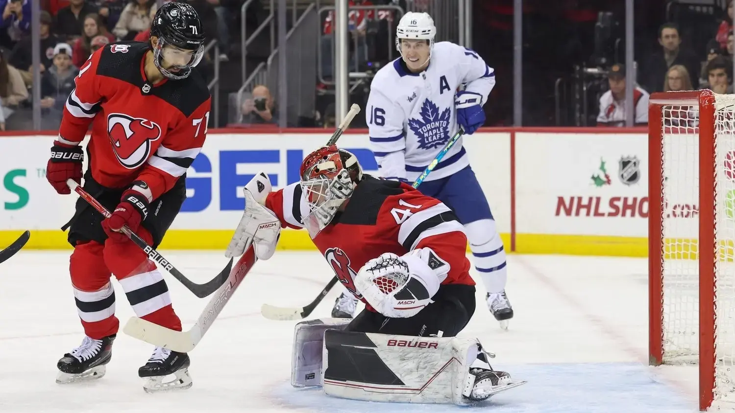 New Jersey Devils goaltender Vitek Vanecek makes a save against the Toronto Maple Leafs / Ed Mulholland-USA TODAY Sports