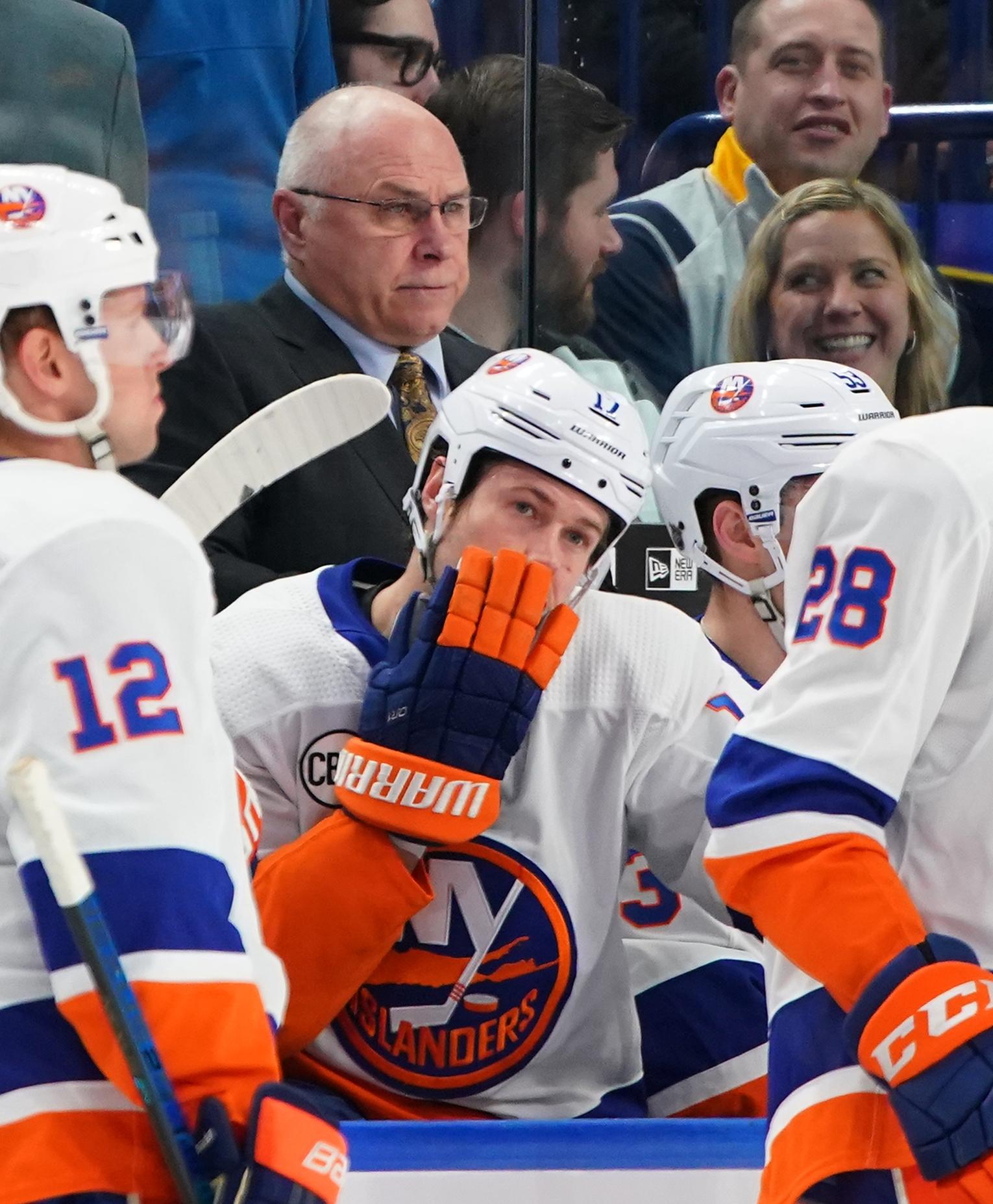 Islanders suffer setback in 3-1 loss to Sabres