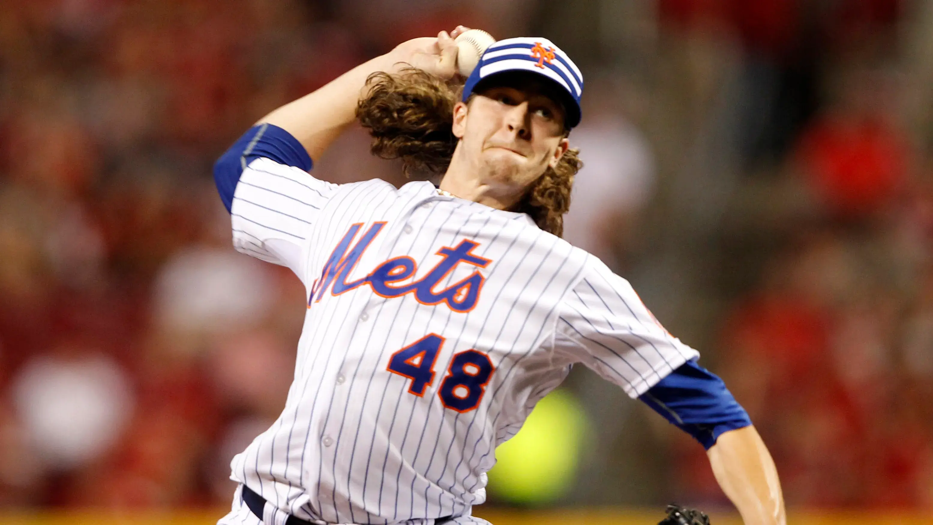 Jul 14, 2015; Cincinnati, OH, USA; National League pitcher Jacob deGrom (48) of the New York Mets throws against the American League during the sixth inning of the 2015 MLB All Star Game at Great American Ball Park. / Frank Victores - USA TODAY Sports