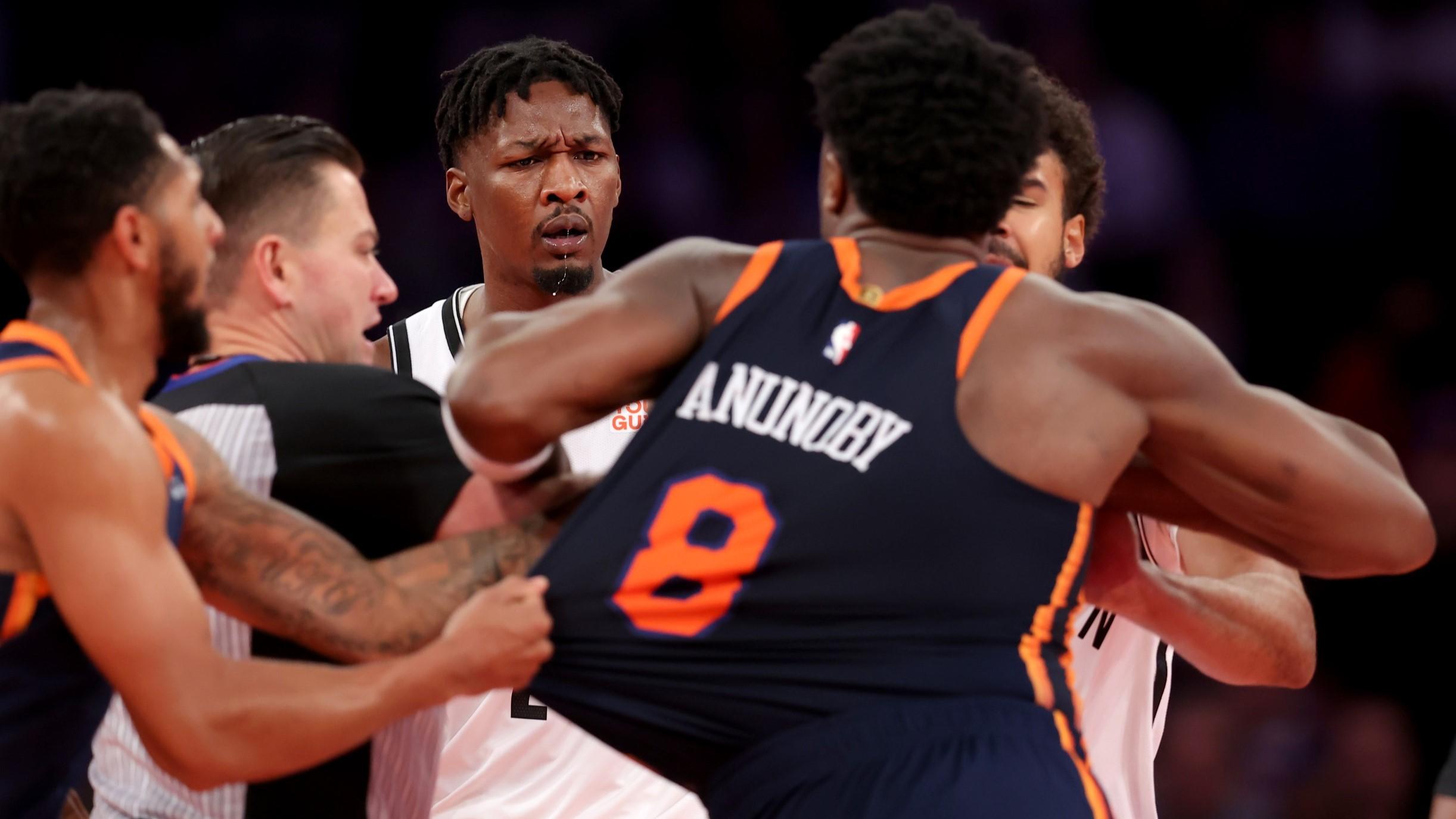 OG Anunoby, Dorian Finney-Smith scuffle sparks Tom Thibodeau's criticism of officials after Knicks win