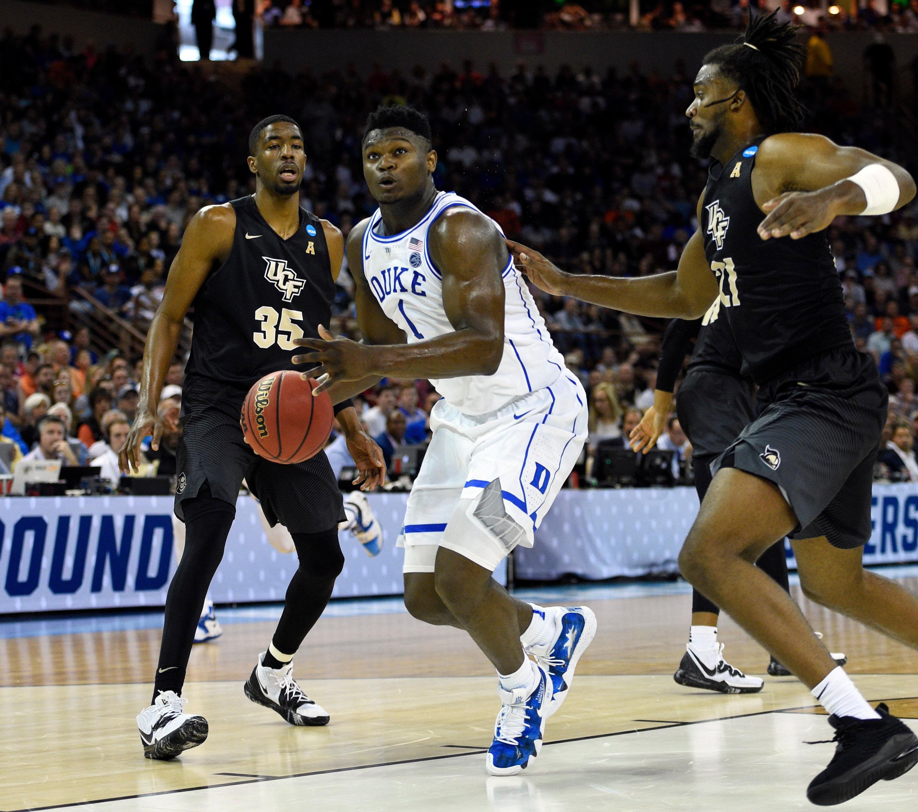 Possible Knicks draft target Zion Williamson goes off for 32 points in Duke's thrilling victory over UCF