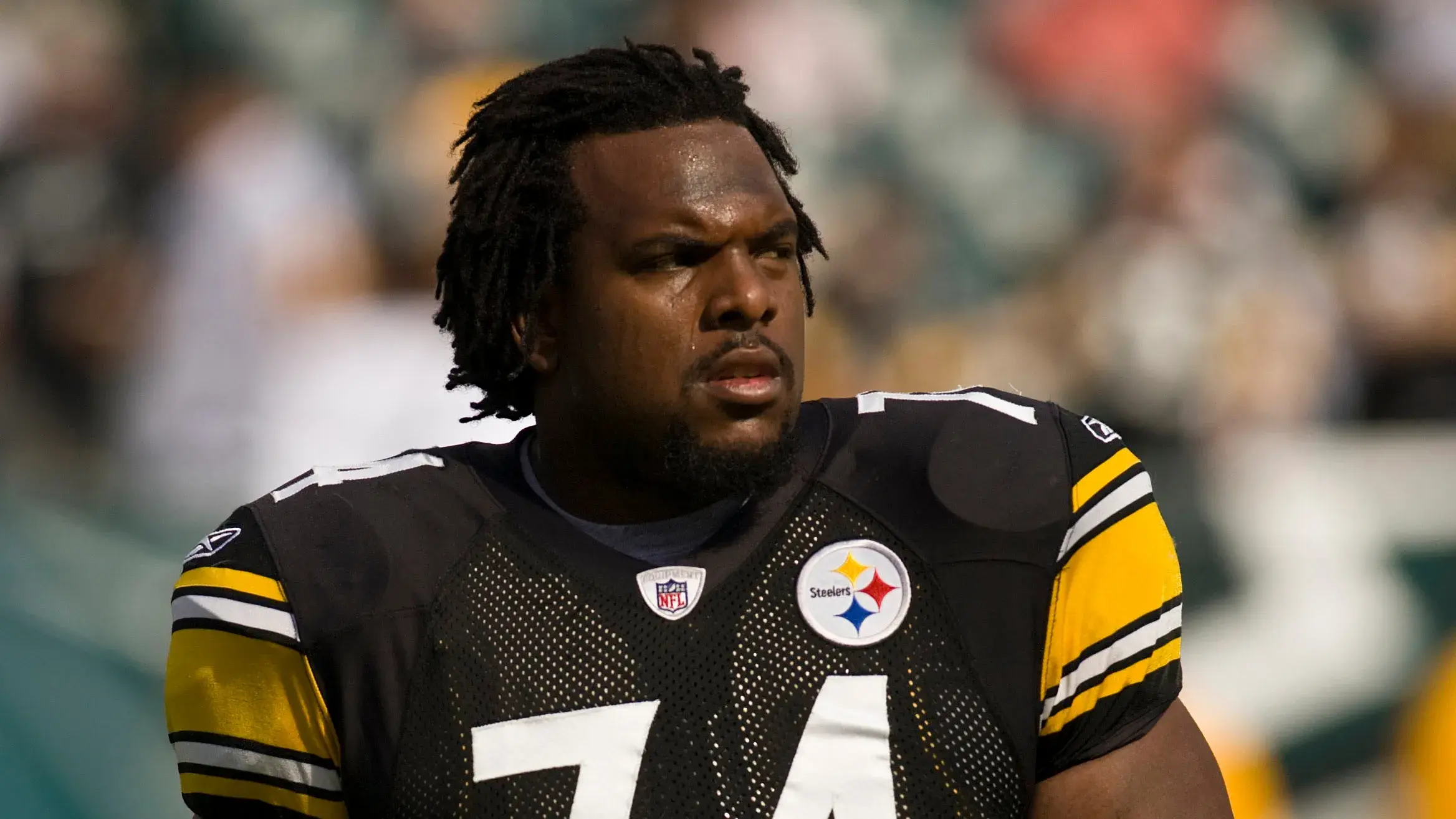 Pittsburgh Steelers offensive tackle Willie Colon (74) prior to playing the Philadelphia Eagles at Lincoln Financial Field in Philadelphia, PA. / Howard Smith - USA TODAY Sports