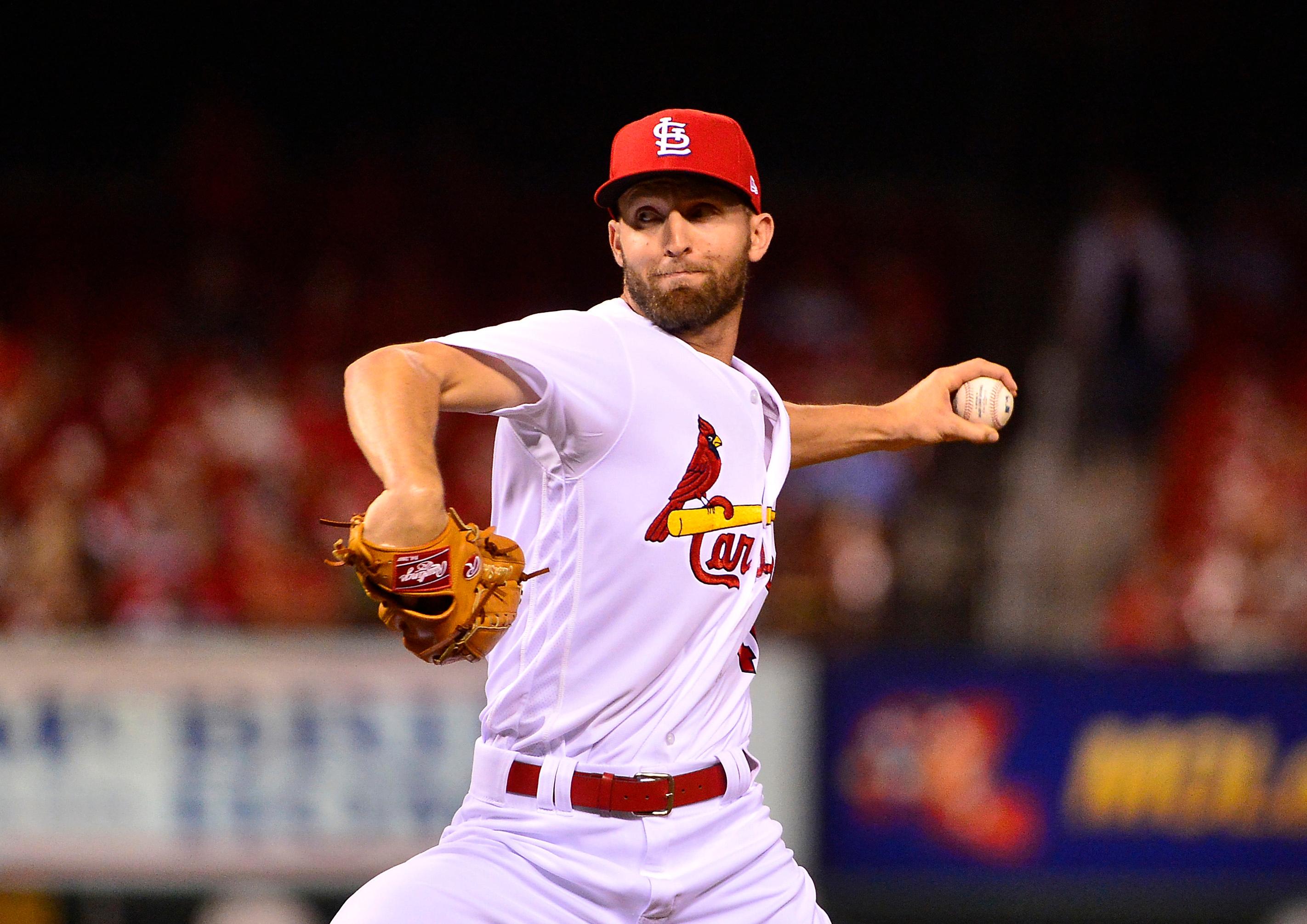 Aug 30, 2018; St. Louis, MO, USA; St. Louis Cardinals relief pitcher Chasen Shreve (40) pitches during the eighth inning against the Pittsburgh Pirates at Busch Stadium. Mandatory Credit: Jeff Curry-USA TODAY Sports