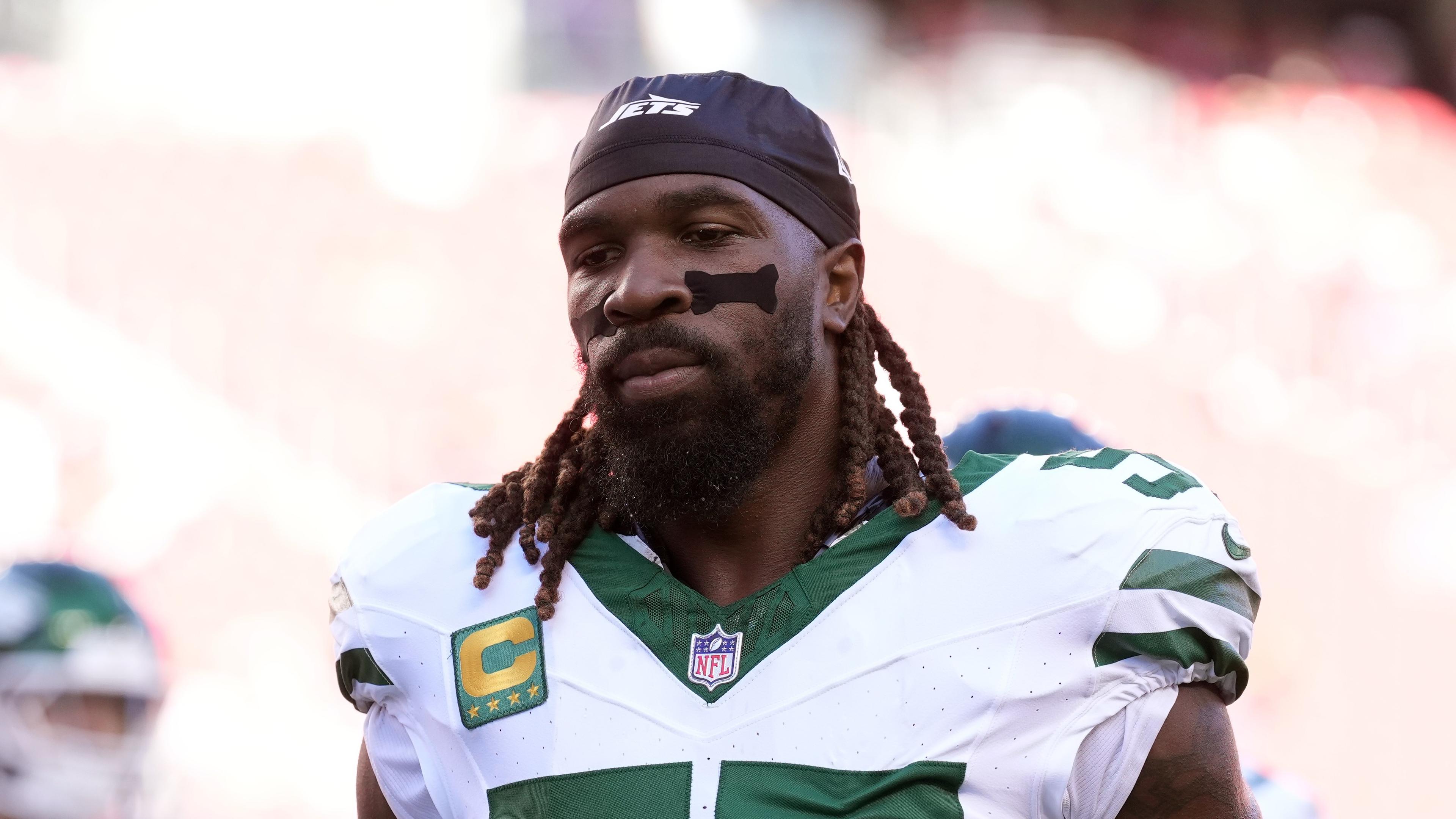 Jets Injury Tracker: C.J. Mosley inactive for Patriots game; Jermaine Johnson officially moved to IR