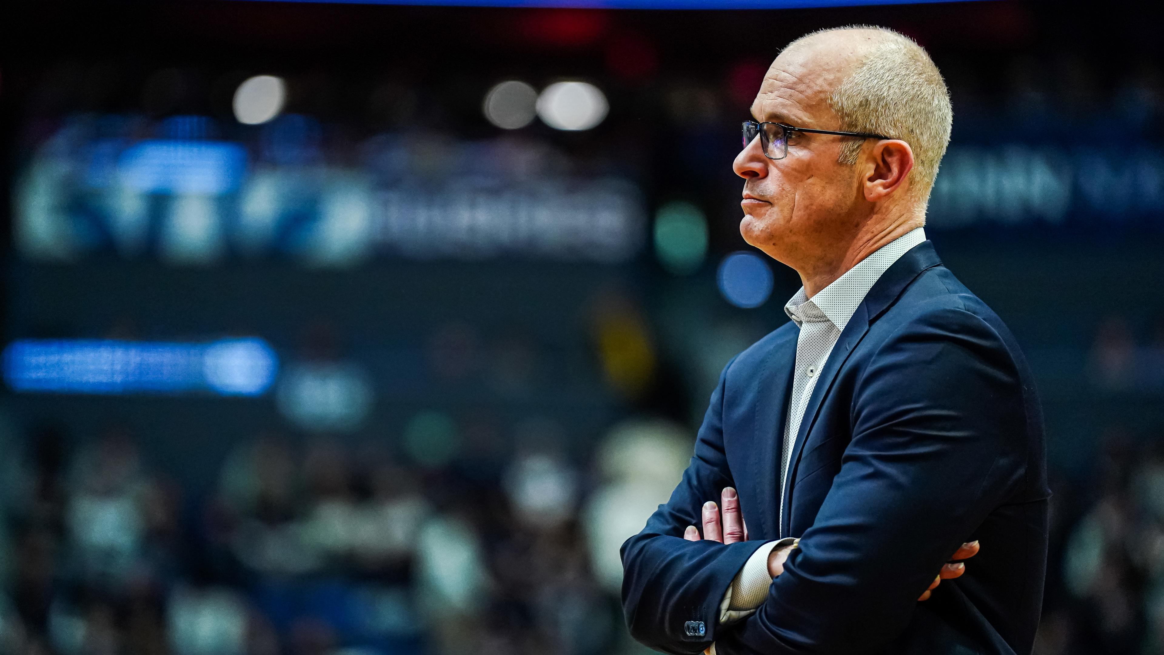 Connecticut Huskies head coach Dan Hurley on the court as they take on the Georgetown Hoyas at XL Center. / David Butler II-USA TODAY Sports