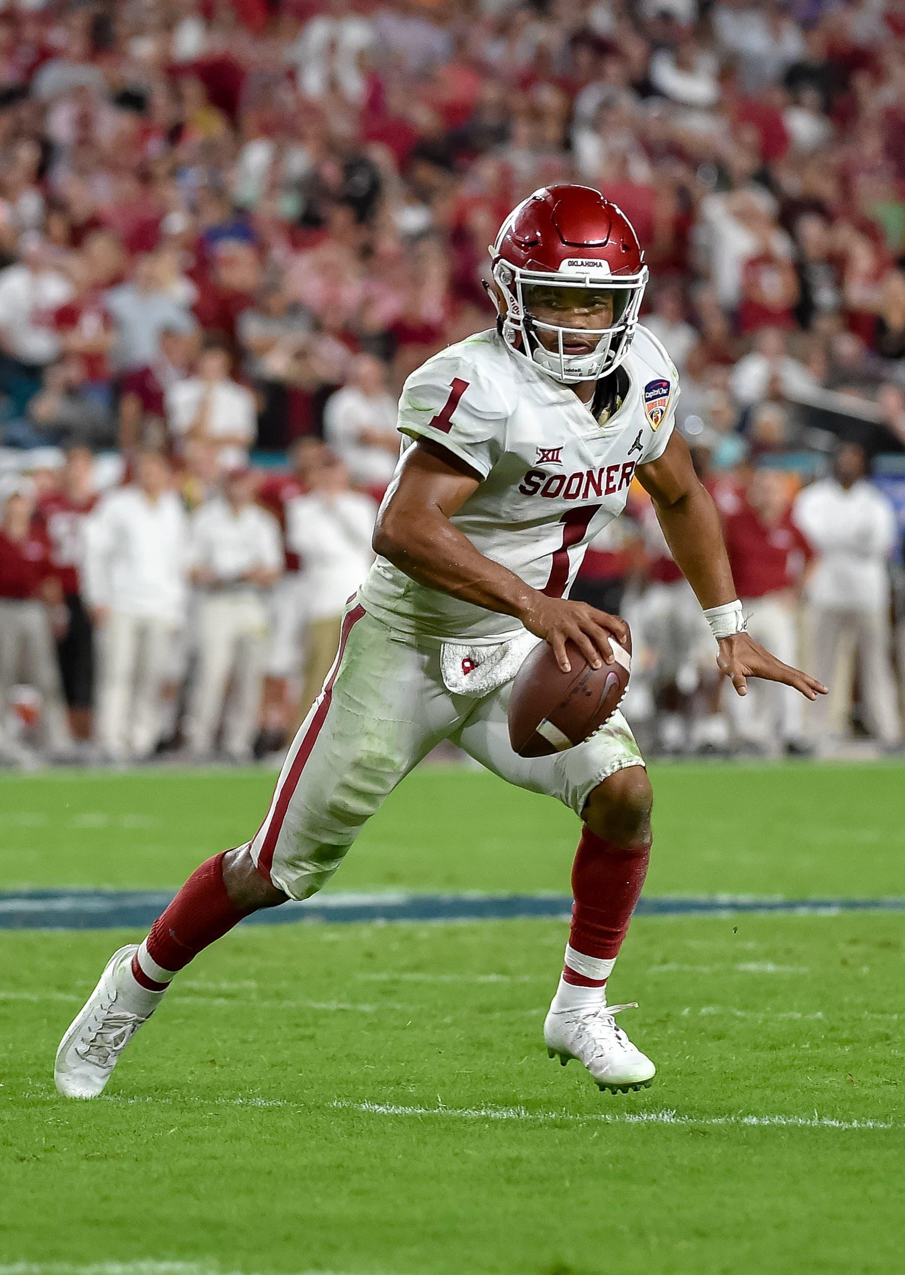 Dec 29, 2018; Miami Gardens, FL, USA; Oklahoma Sooners quarterback Kyler Murray (1) throws a pass against the Alabama Crimson Tide in the 2018 Orange Bowl college football playoff semifinal game at Hard Rock Stadium. Mandatory Credit: Steve Mitchell-USA TODAY Sports / Steve Mitchell