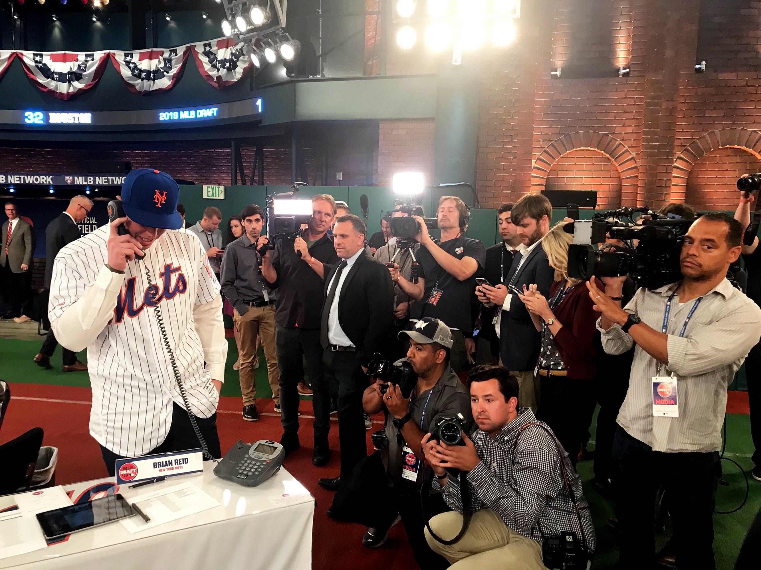 Mets first-round pick Brett Baty at 2019 MLB Draft. / Mark Flamini/SNY