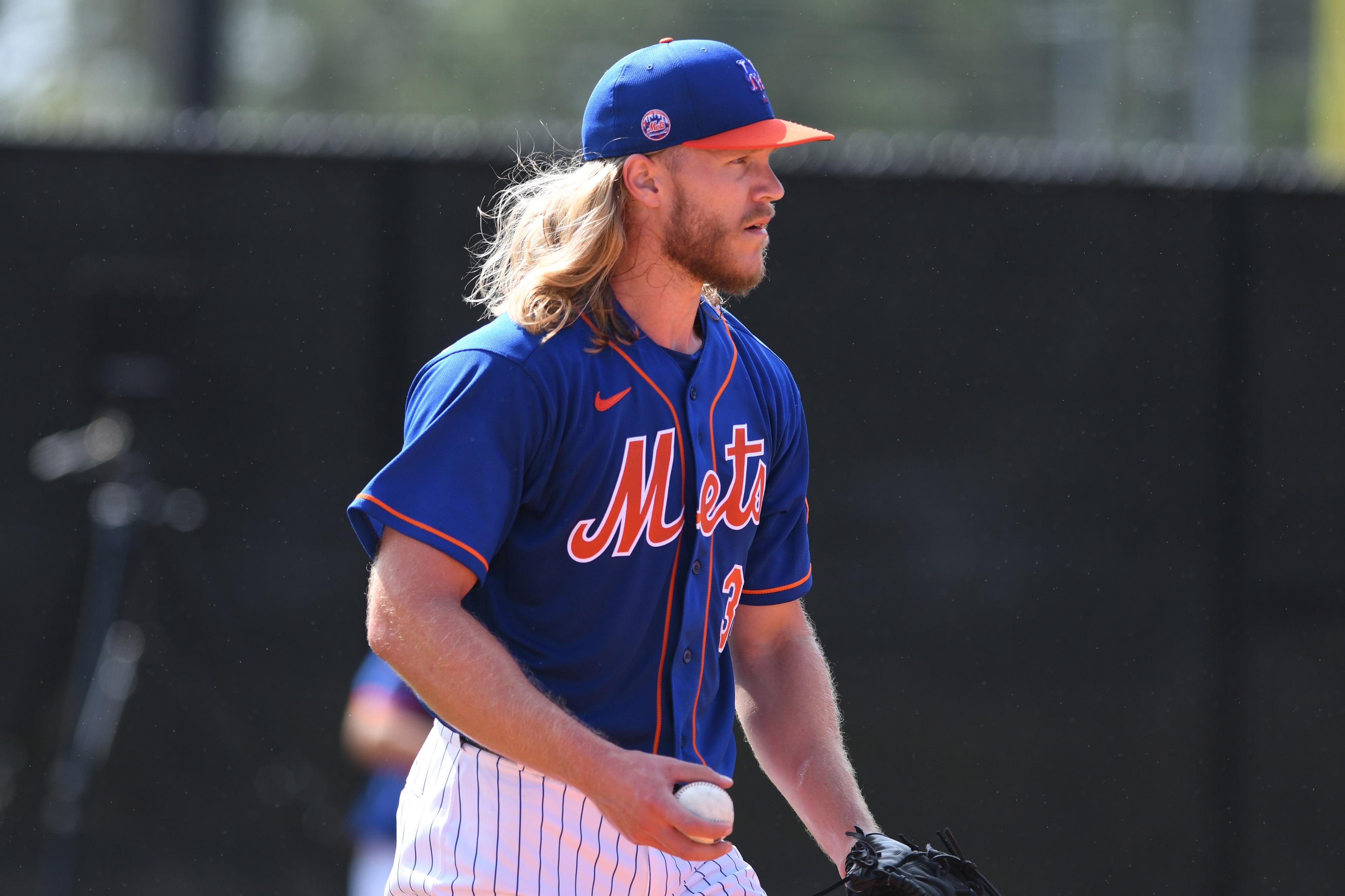 Feb 16, 2020; Port St. Lucie, Florida, USA; New York Mets pitcher Noah Syndergaard warms-up during a workout at spring training. Mandatory Credit: Jim Rassol-USA TODAY Sports / Jim Rassol