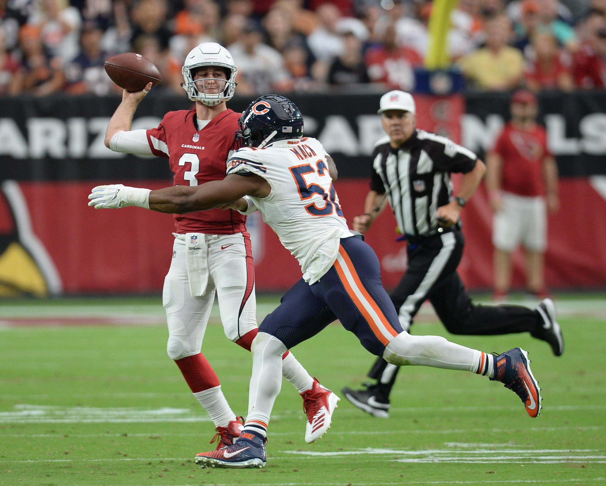 Sep 23, 2018; Glendale, AZ, USA; Chicago Bears linebacker Khalil Mack (52) rushes Arizona Cardinals quarterback Josh Rosen (3) at State Farm Stadium. Mandatory Credit: Joe Camporeale-USA TODAY Sports