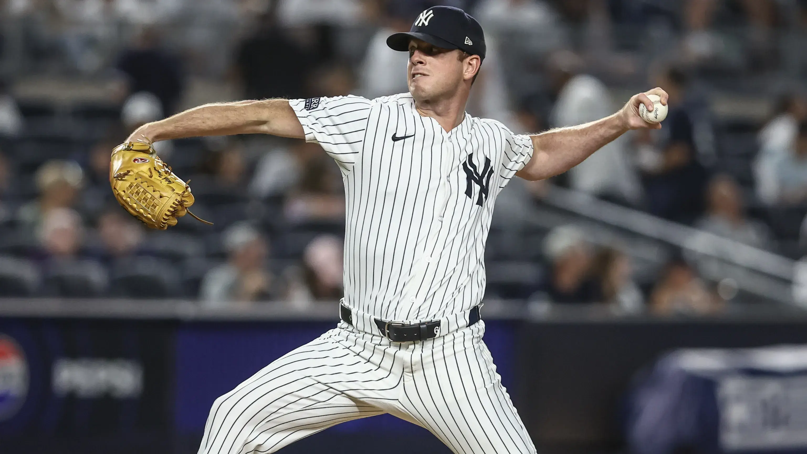 New York Yankees relief pitcher Caleb Ferguson (64) pitches in the ninth inning against the Tampa Bay Rays at Yankee Stadium / Wendell Cruz - USA TODAY Sports