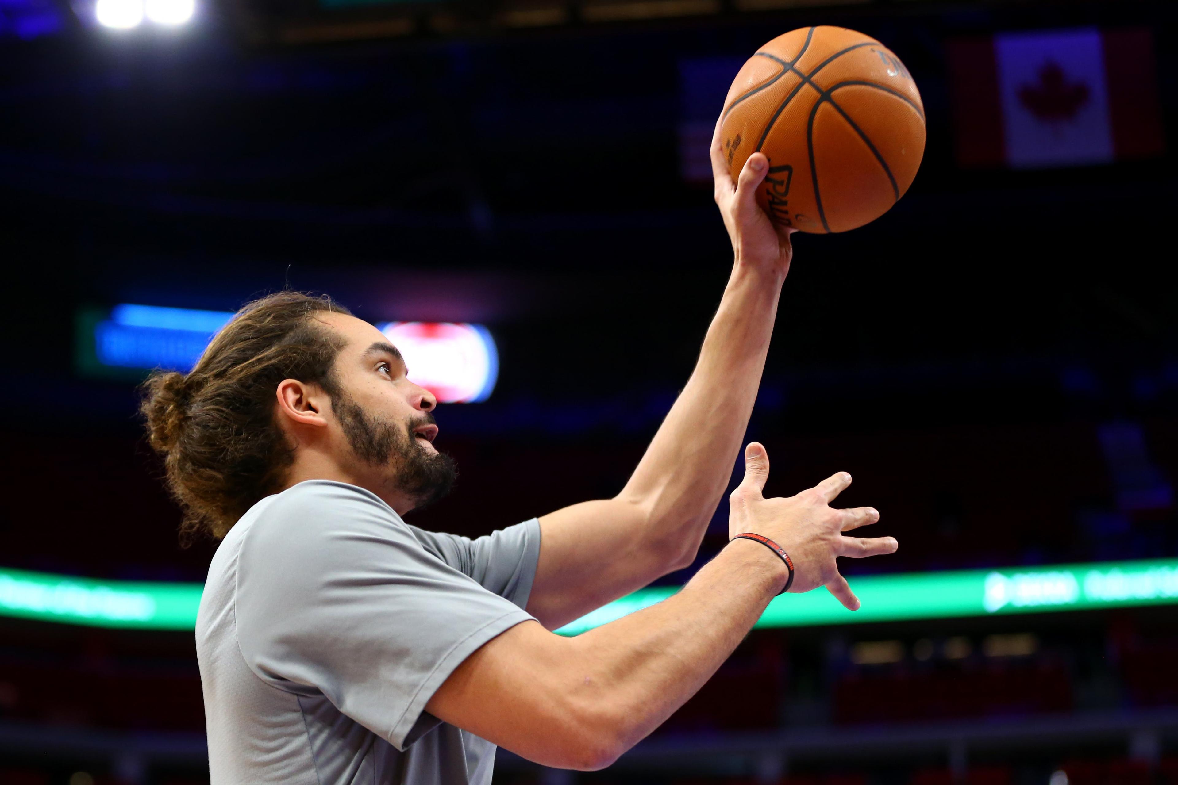 Joakim Noah (13) Mandatory Credit: Aaron Doster-USA TODAY Sports / Aaron Doster