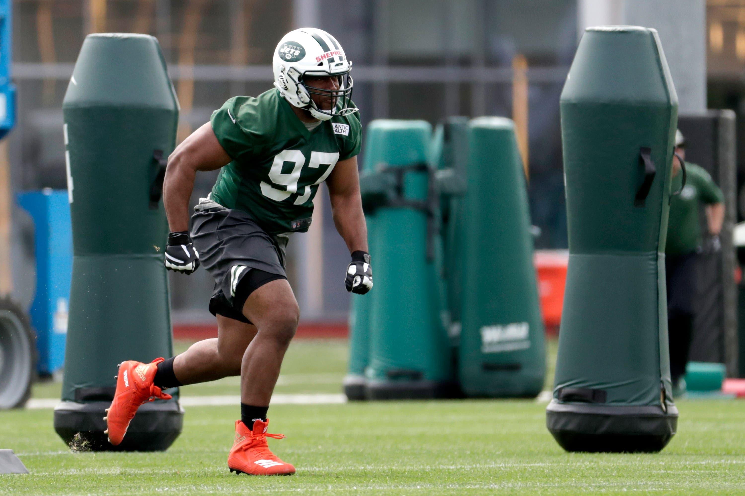 New York Jets third round draft pick Nathan Shepherd works out during NFL rookie camp, Saturday, May 5, 2018, in Florham Park, N.J. (AP Photo/Julio Cortez) / Julio Cortez/AP