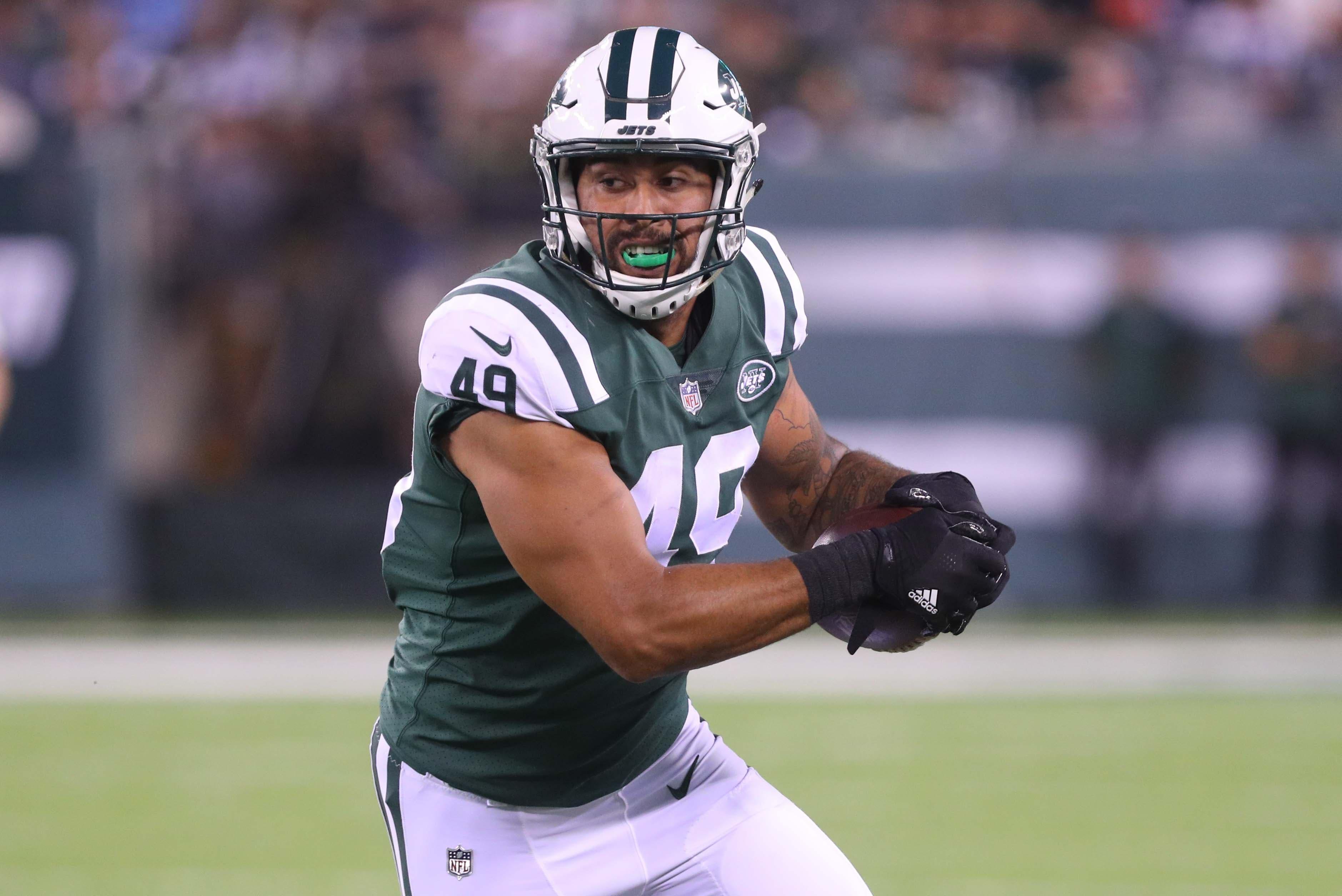 Aug 31, 2017; East Rutherford, NJ, USA; New York Jets tight end Jordan Leggett (49) runs with the ball during the second half of their game against the Philadelphia Eagles at MetLife Stadium. Mandatory Credit: Ed Mulholland-USA TODAY Sports / Ed Mulholland