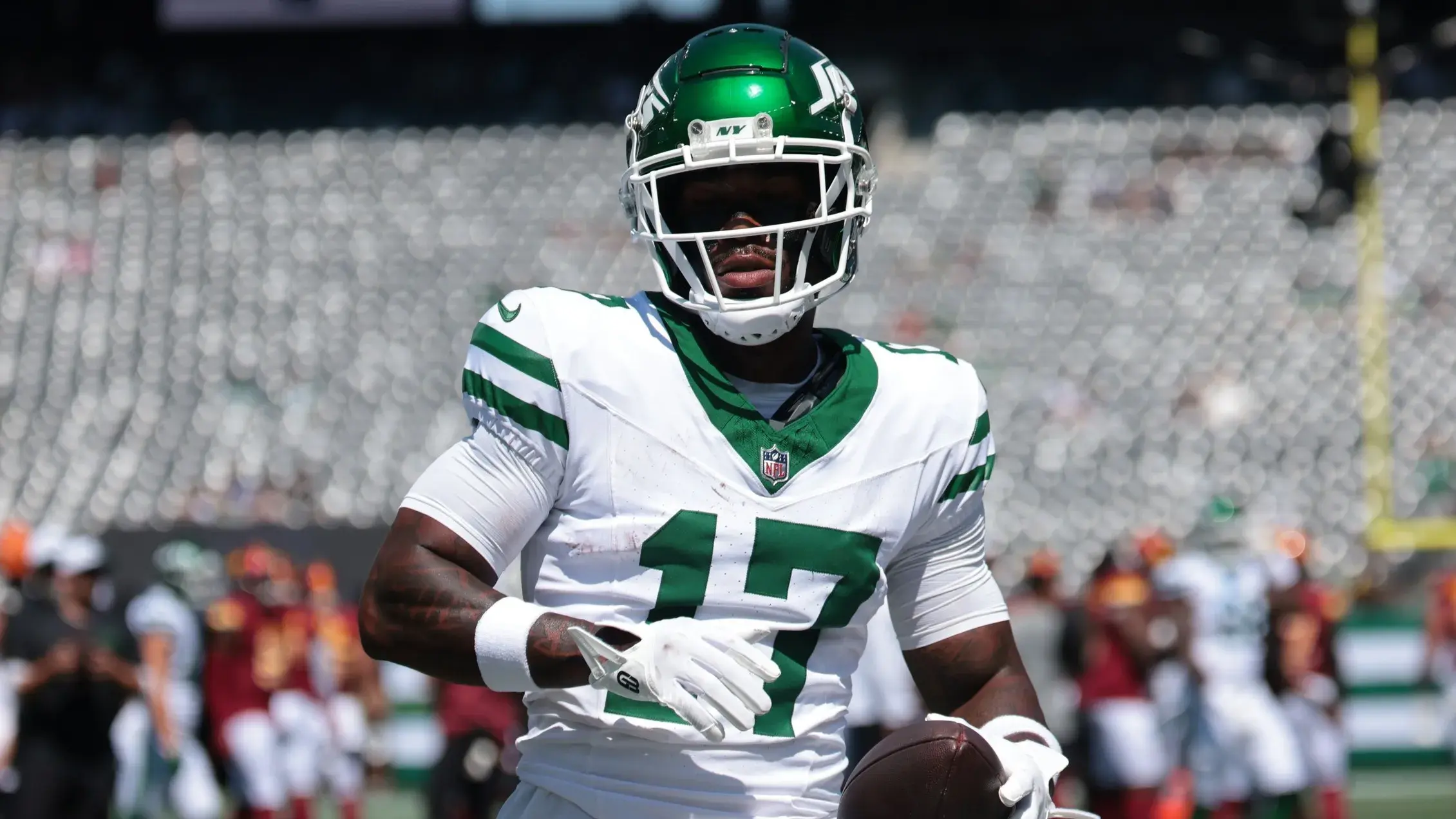 New York Jets wide receiver Malachi Corley (17) during warm ups before the game against the Washington Commanders at MetLife Stadium. / Vincent Carchietta-USA TODAY Sports