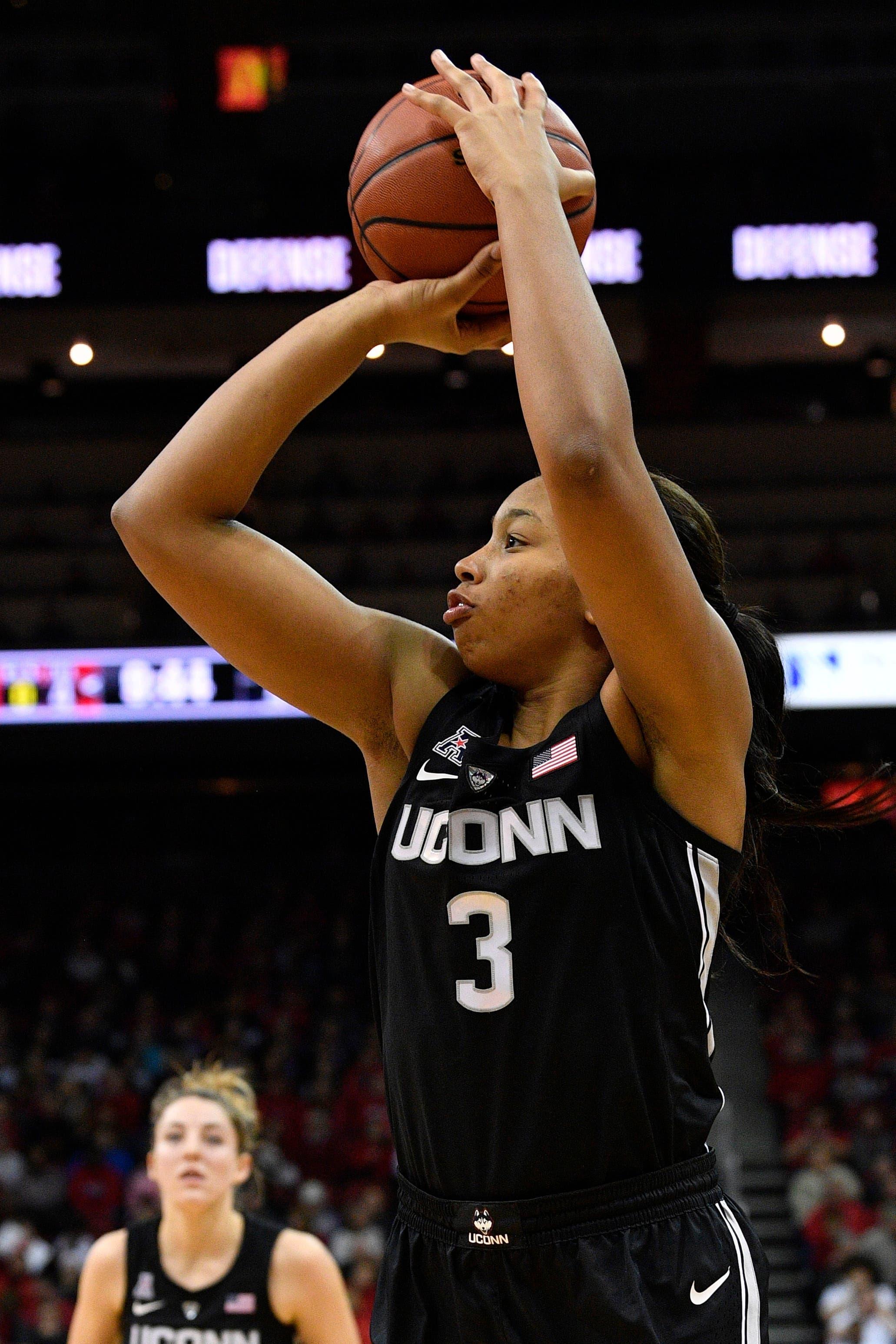 Jan 31, 2019; Louisville, KY, USA; Connecticut Huskies guard/forward Megan Walker (3) shoots against the Louisville Cardinals during the first half at KFC Yum! Center. Mandatory Credit: Jamie Rhodes-USA TODAY Sports / Jamie Rhodes