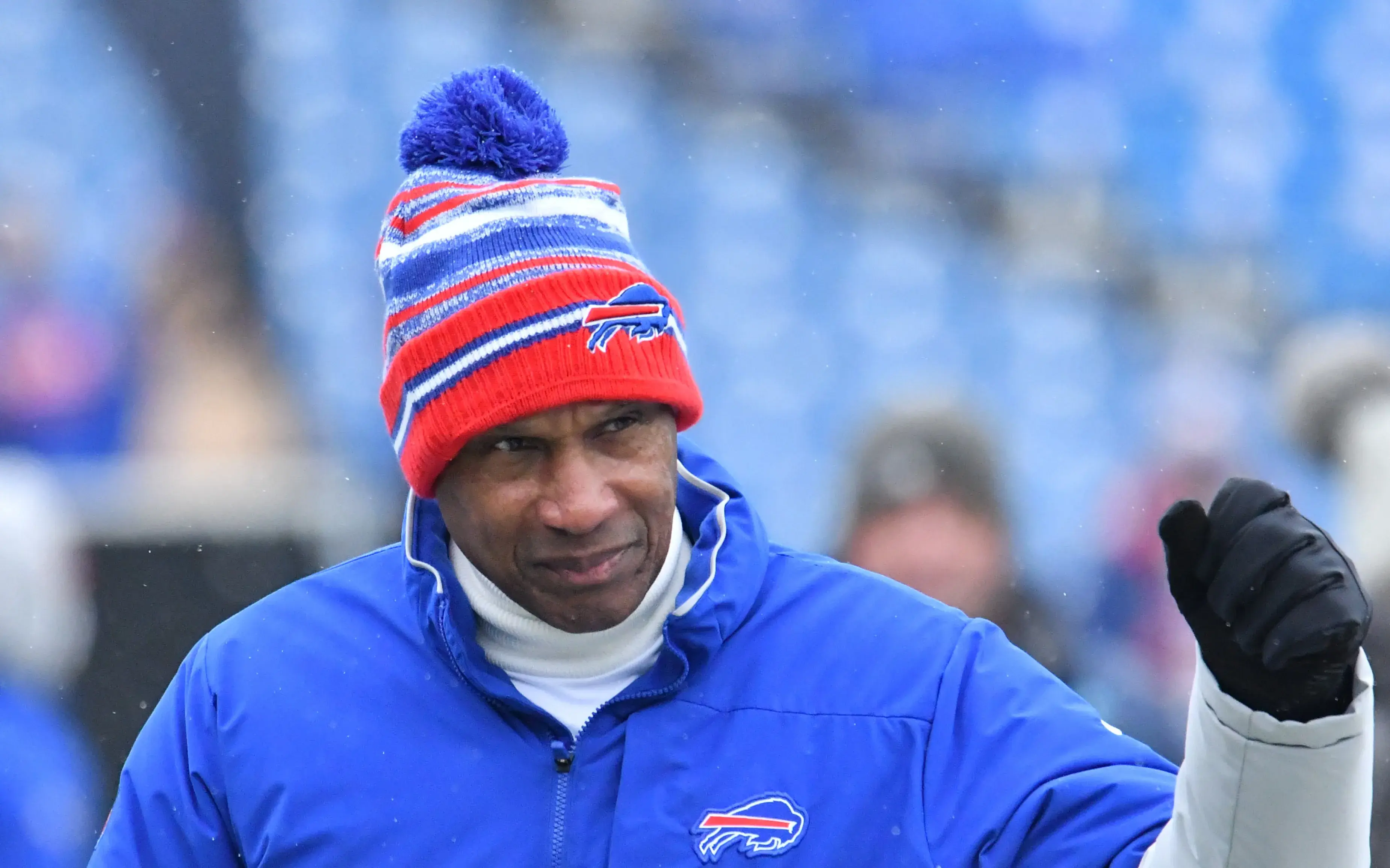 Dec 19, 2021; Orchard Park, New York, USA; Buffalo Bills defensive coordinator Leslie Frazier walks the field before a game against the Carolina Panthers at Highmark Stadium. Mandatory Credit: Mark Konezny-USA TODAY Sports / © Mark Konezny-USA TODAY Sports