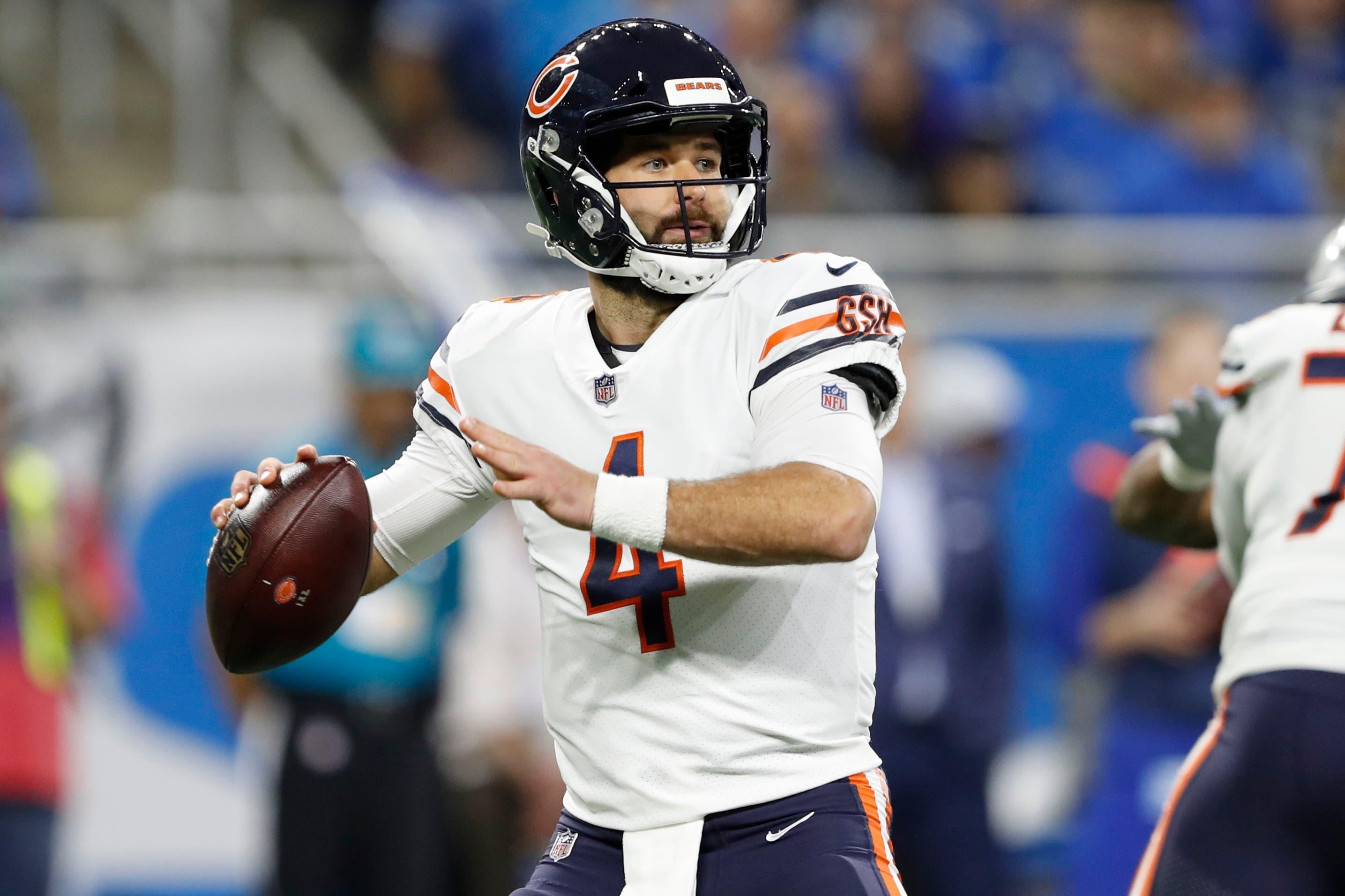 Chicago Bears quarterback Chase Daniel passes the ball during the first quarter against the Detroit Lions at Ford Field. / Raj Mehta/USA TODAY Sports