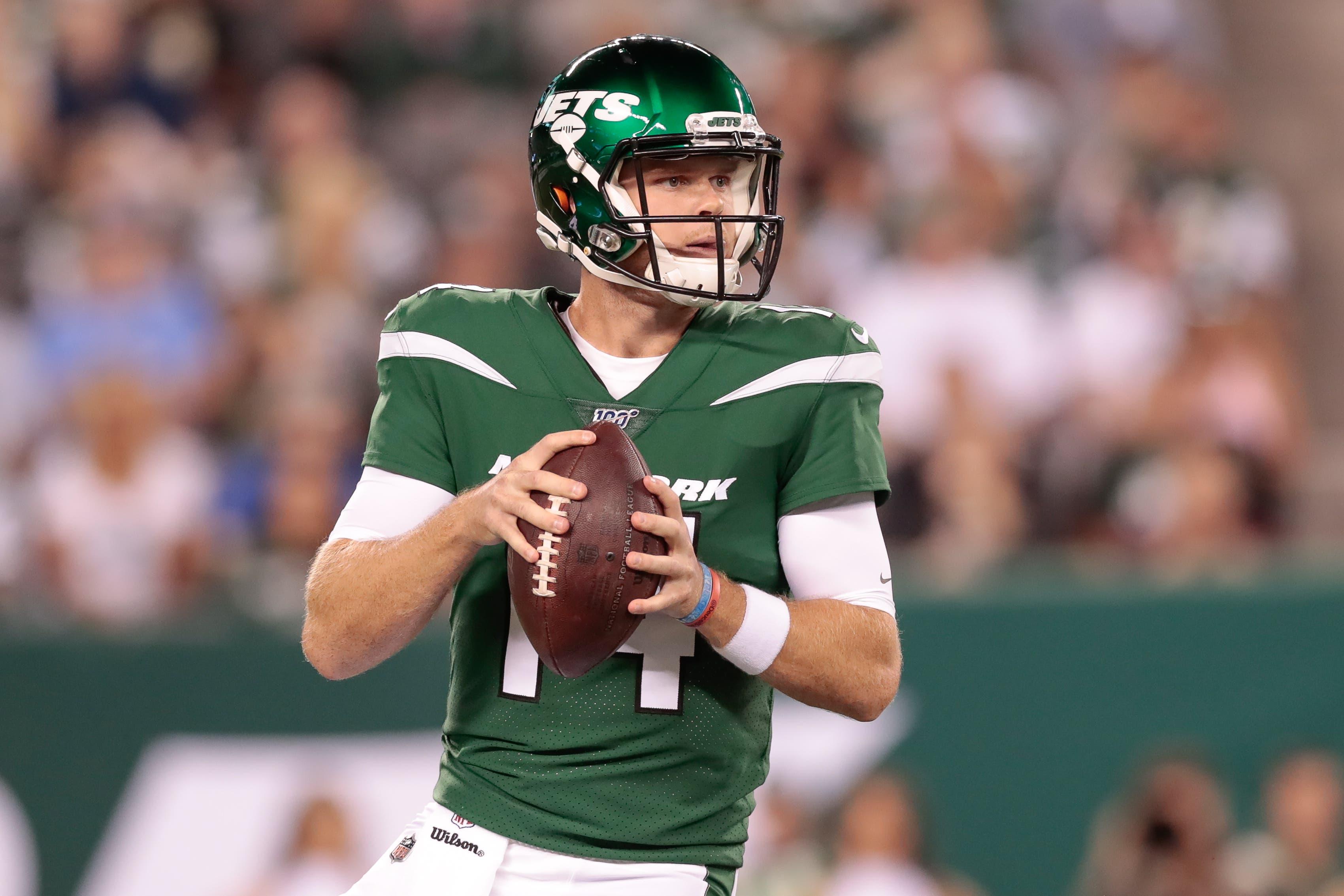 Aug 24, 2019; East Rutherford, NJ, USA; New York Jets quarterback Sam Darnold (14) drops back to pass during the first half against the New Orleans Saints at MetLife Stadium. Mandatory Credit: Vincent Carchietta-USA TODAY Sports / Vincent Carchietta