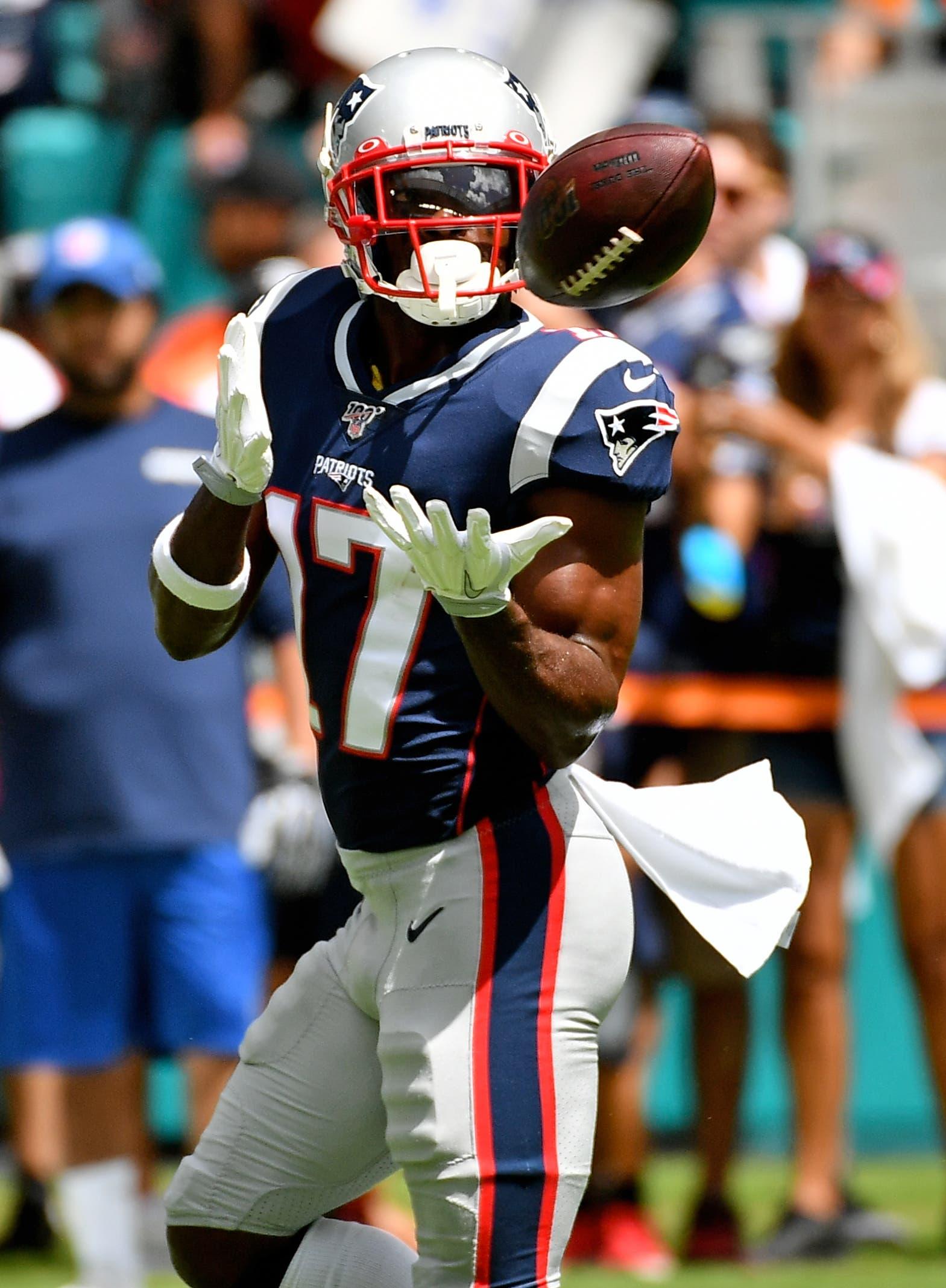 Sep 15, 2019; Miami Gardens, FL, USA; New England Patriots wide receiver Antonio Brown (17) warms up prior to the game against the Miami Dolphins during the first half at Hard Rock Stadium. Mandatory Credit: Jasen Vinlove-USA TODAY Sports / Jasen Vinlove