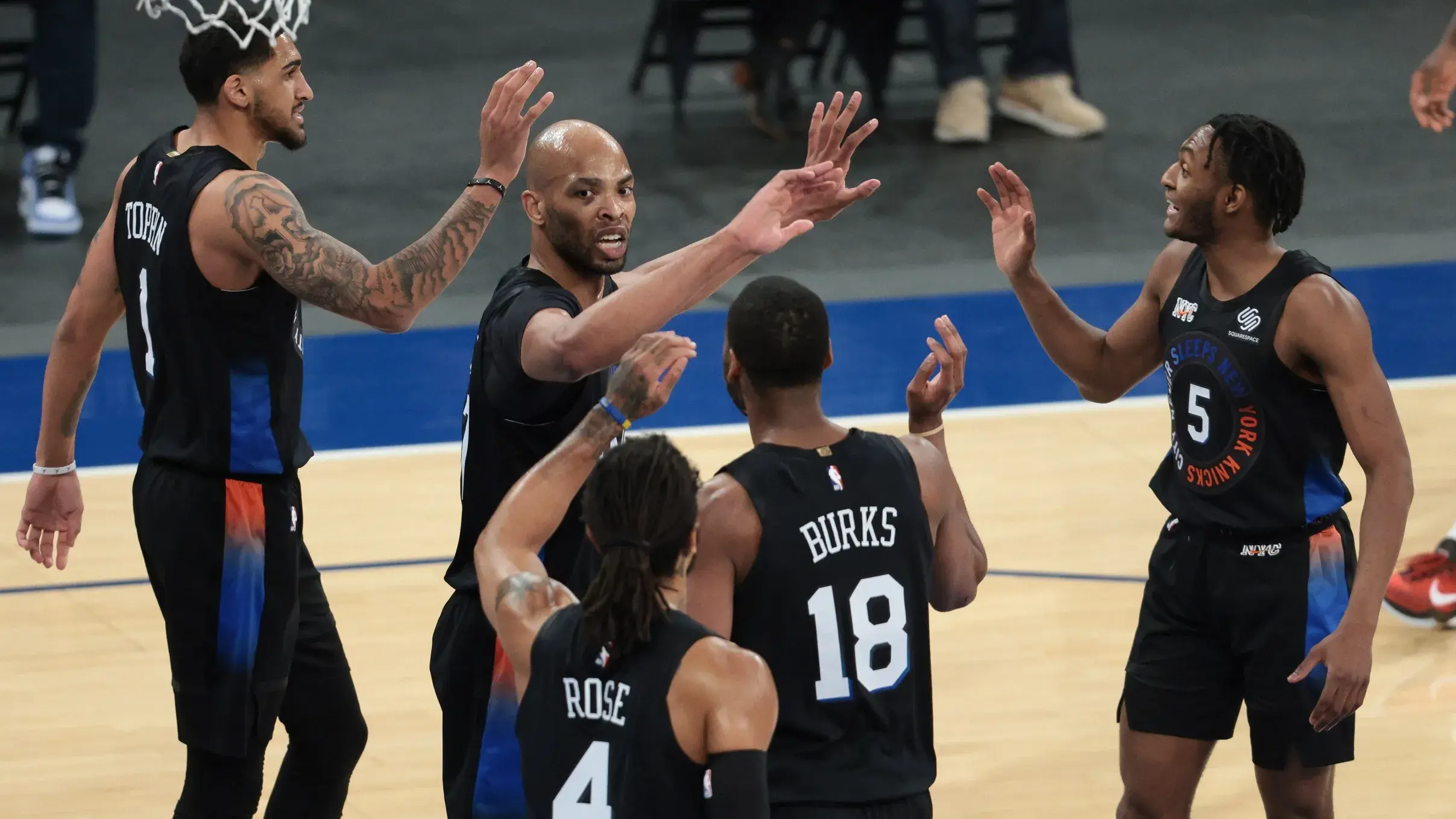 Apr 2, 2021; New York, New York, USA; New York Knicks center Taj Gibson (67) high fives with teammates after blocking a shot during the first half against the Dallas Mavericks at Madison Square Garden. / Vincent Carchietta-USA TODAY Sports