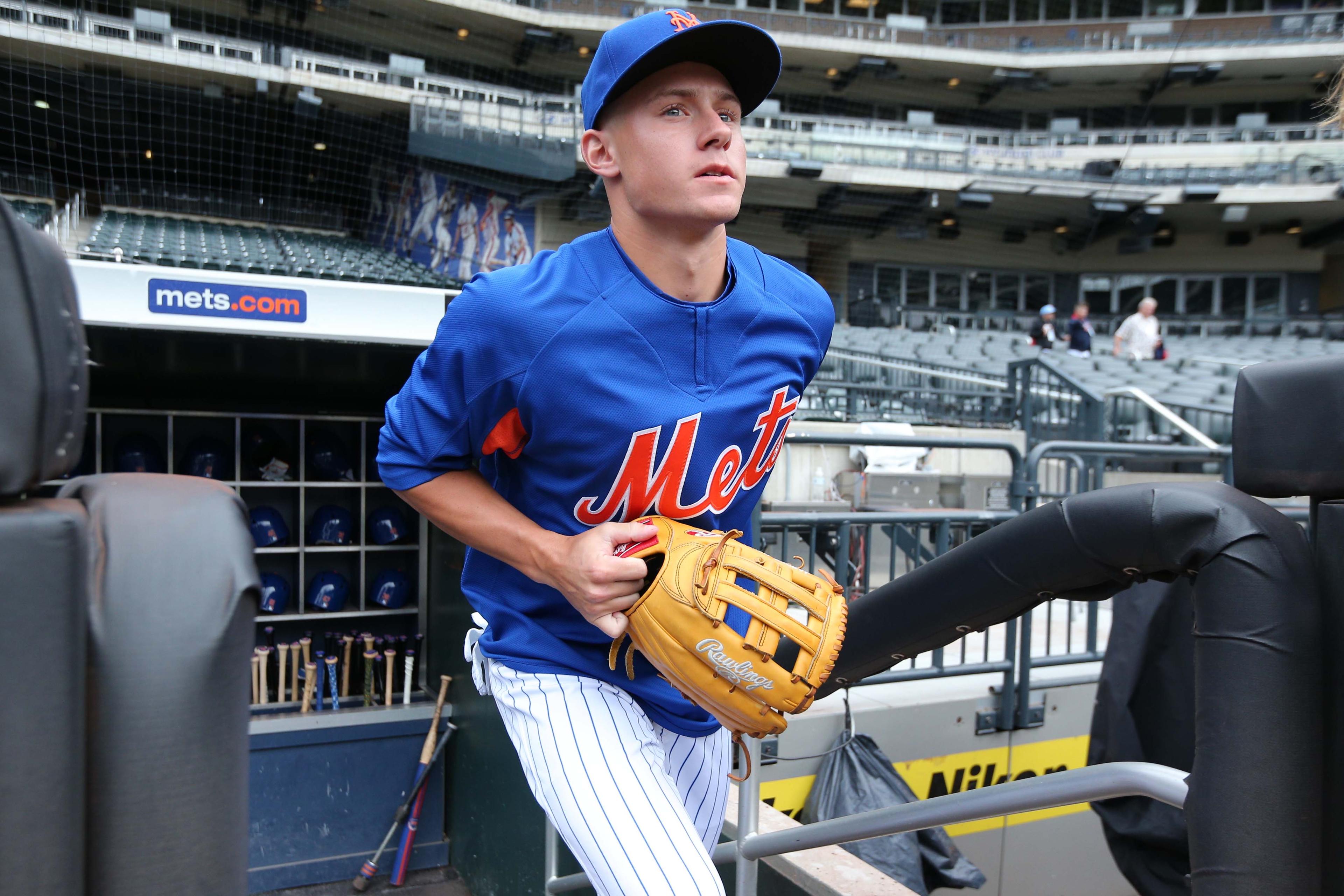 Jun 27, 2018; New York City, NY, USA; New York Mets 2018 first round draft pick Jarred Kelenic takes the field for batting practice before a game against the Pittsburgh Pirates at Citi Field. Mandatory Credit: Brad Penner-USA TODAY Sports / Brad Penner