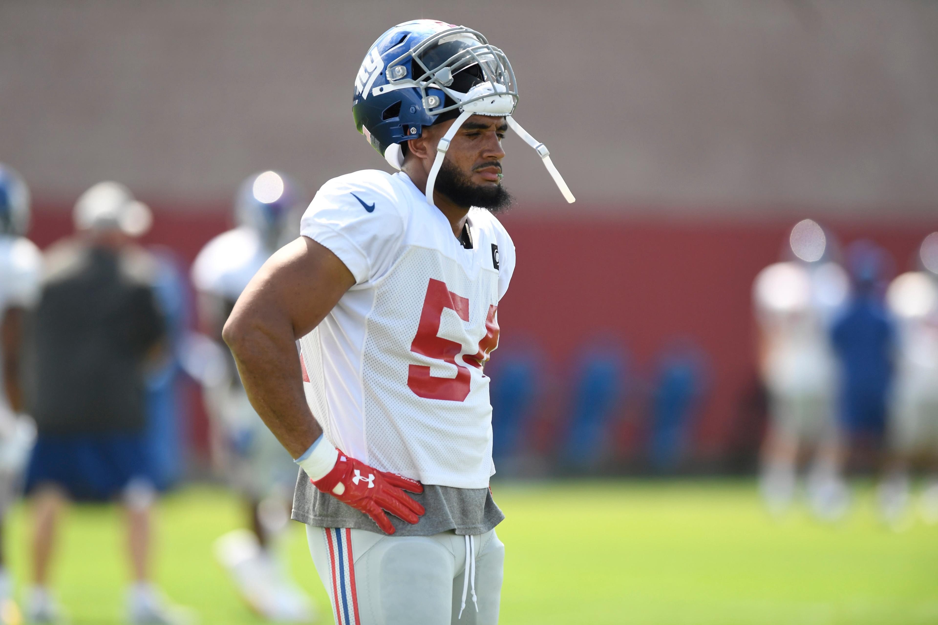 Olivier Vernon (54) Mandatory Credit: Danielle Parhizkaran/NorthJersey.com via USA TODAY NETWORK / Danielle Parhizkaran