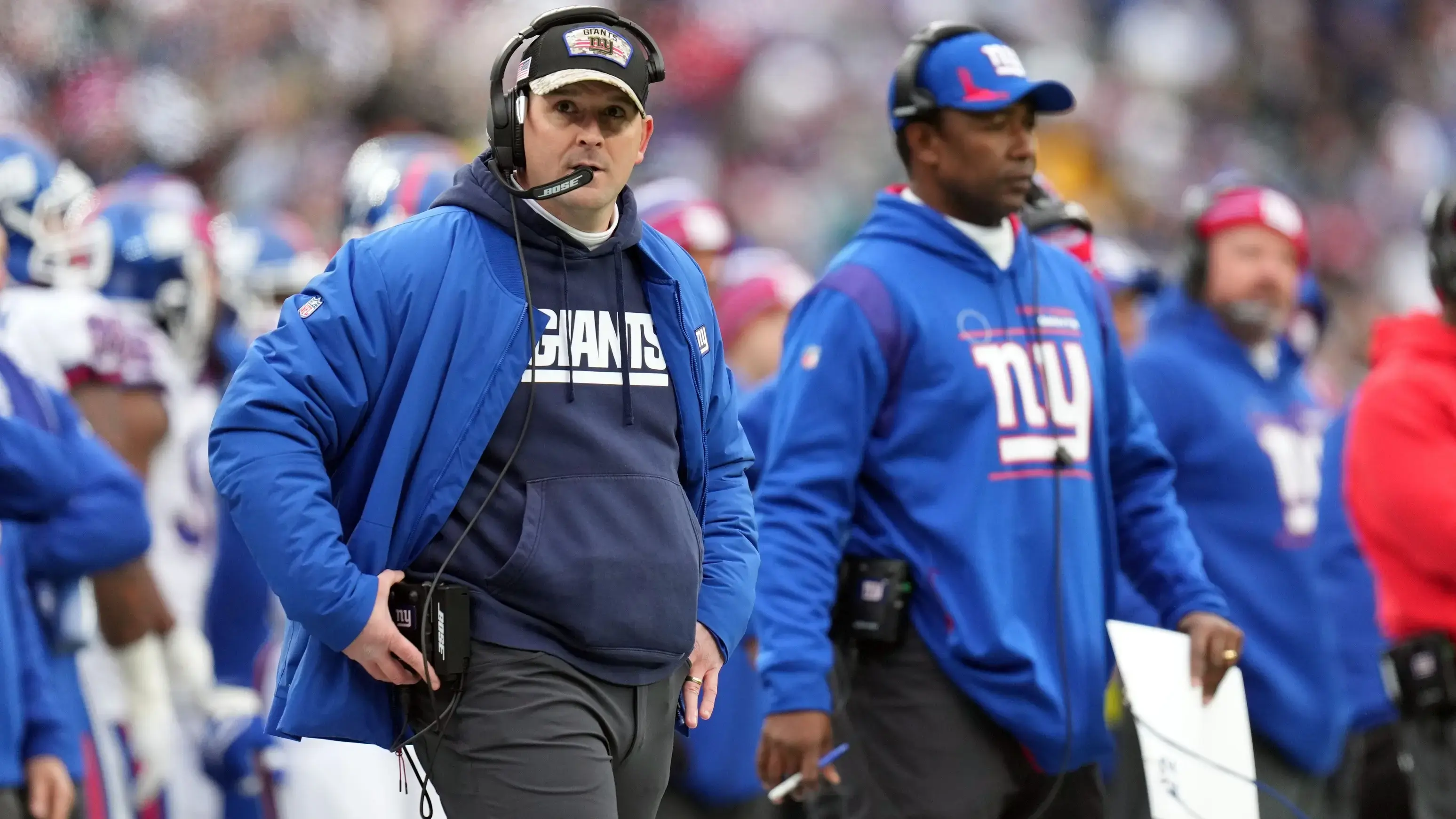 New York Giants head coach Joe Judge, left, and defensive coordinator Patrick Graham in the first half. The Giants defeat the Eagles, 13-7, at MetLife Stadium on Sunday, Nov. 28, 2021, in East Rutherford. Nyg Vs Phi / Danielle Parhizkaran/NorthJersey.com / USA TODAY NETWORK