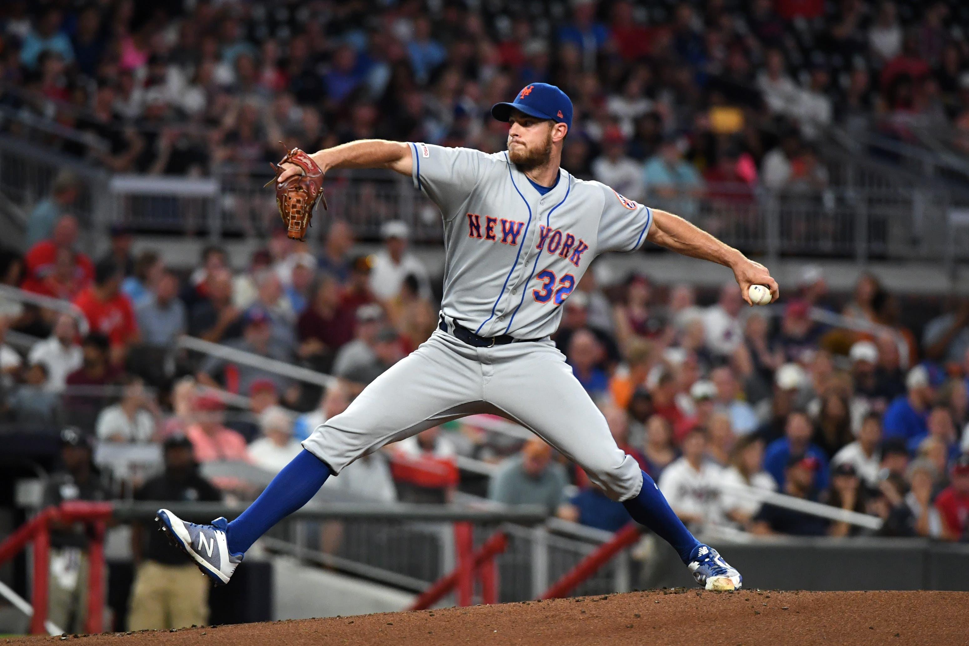 Aug 14, 2019; Cumberland, GA, USA; New York Mets starting pitcher Steven Matz (32) pitches against the Atlanta Braves during the first inning at SunTrust Park. Mandatory Credit: Adam C. Hagy-USA TODAY Sports / Adam Hagy