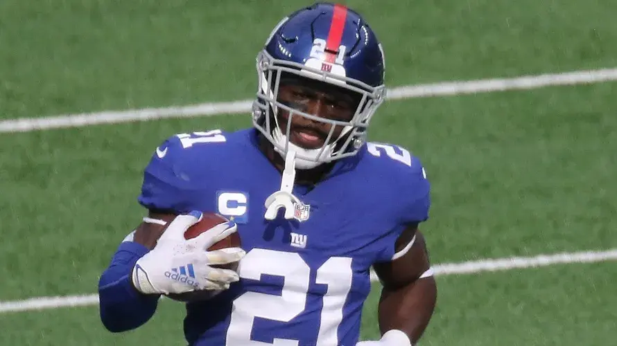 Jabrill Peppers catches punts during pre game warm ups before the Arizona Cardinals play the New York Giants at MetLife Stadium in East Rutherford, NJ on December 13, 2020 / © Chris Pedota, NorthJersey.com via Imagn Content Services, LLC