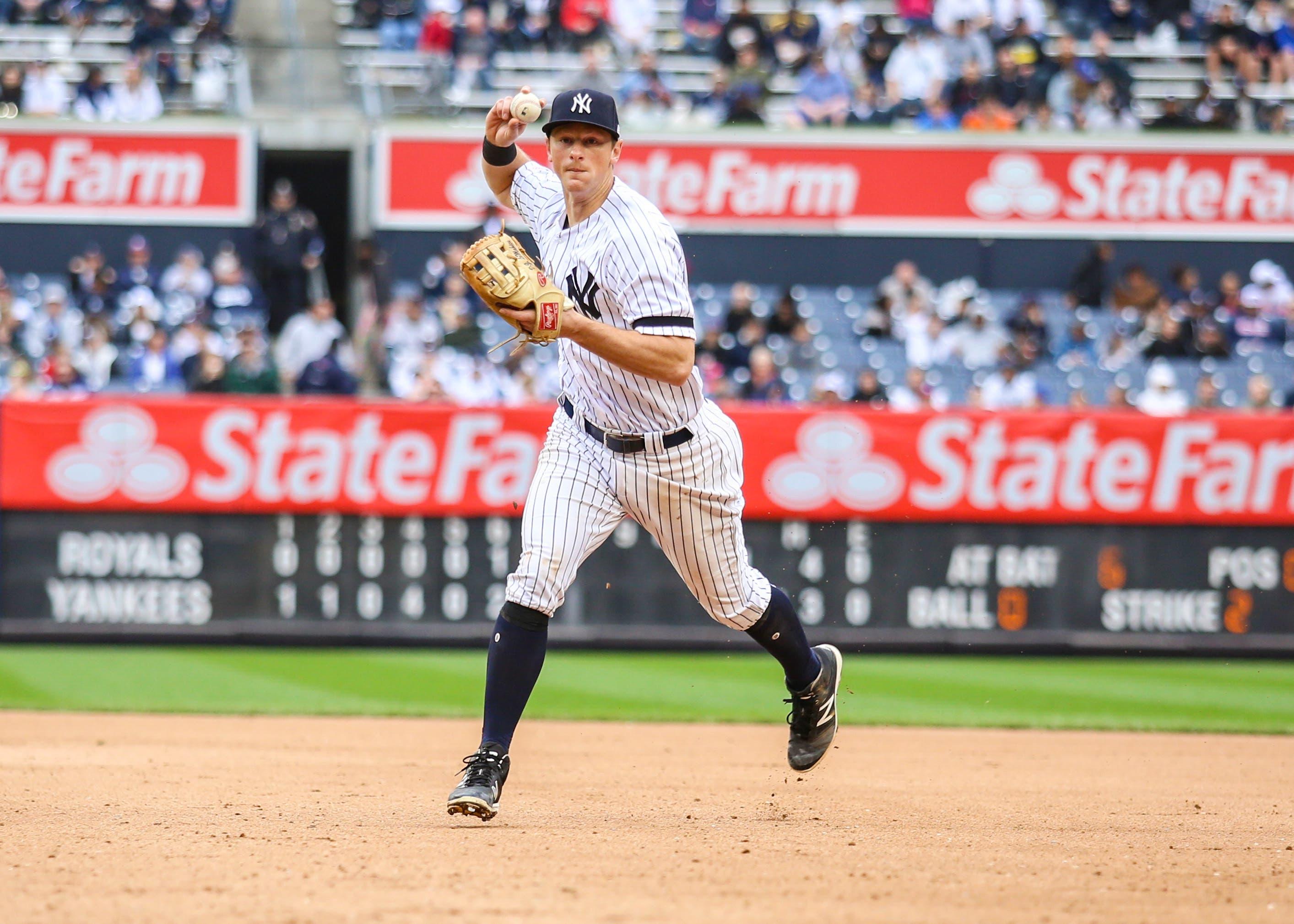 Apr 20, 2019; Bronx, NY, USA; New York Yankees second baseman DJ LeMahieu (26) at Yankee Stadium. Mandatory Credit: Wendell Cruz-USA TODAY Sports / Wendell Cruz