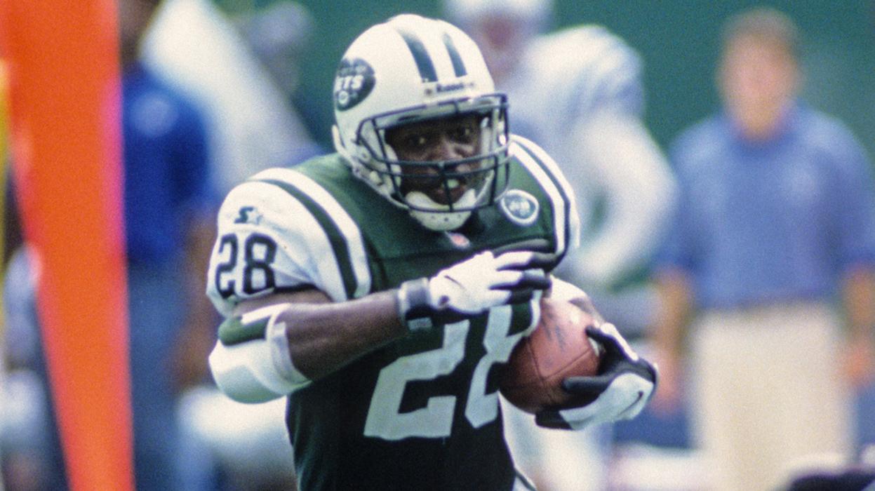 Sep 20, 1998; East Rutherford, NJ, USA; FILE PHOTO; New York Jets running back Curtis Martin (28) in action against the Indianapolis Colts at Giants Stadium.