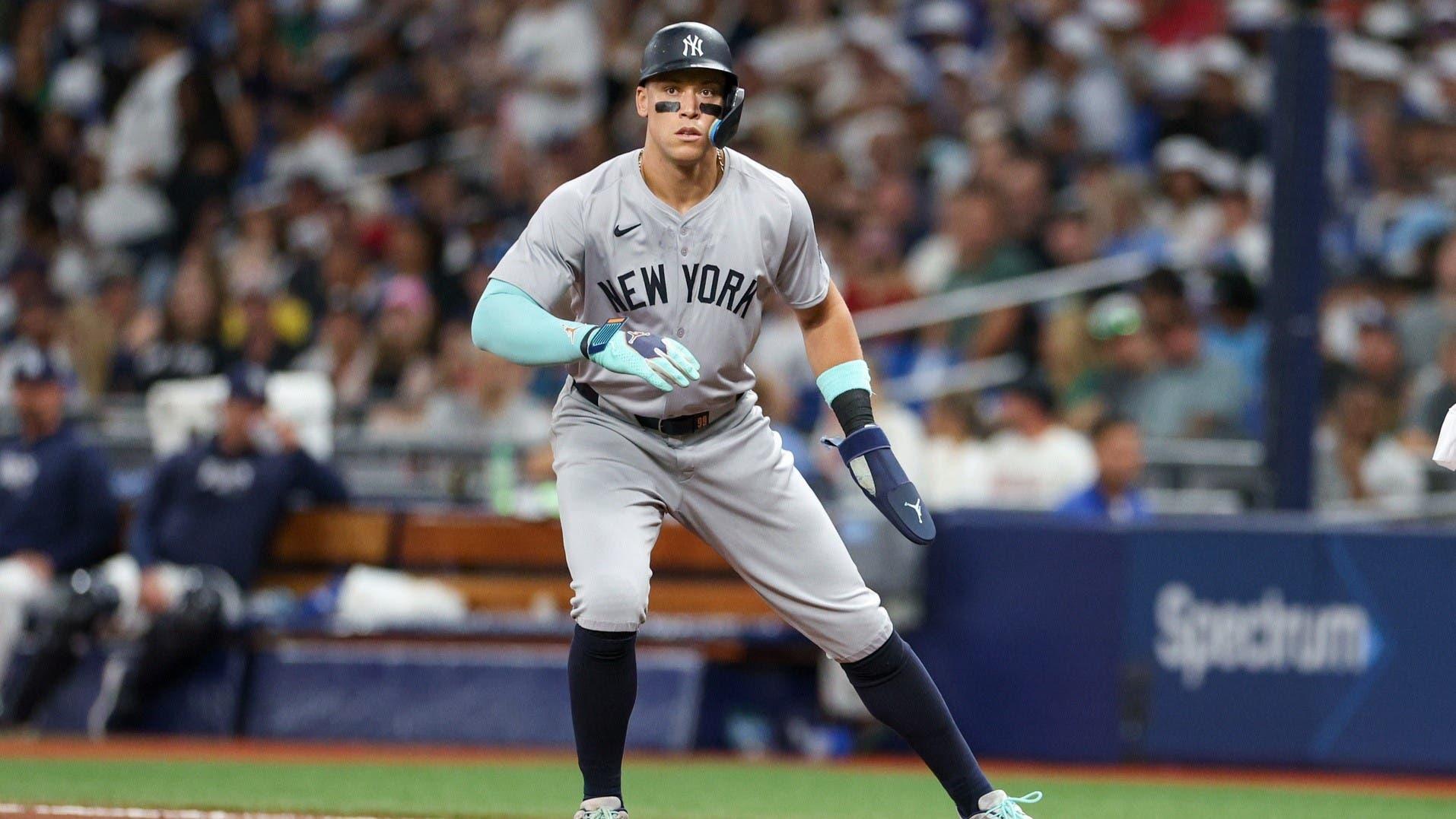 Jul 11, 2024; St. Petersburg, Florida, USA; New York Yankees designated hitter Aaron Judge (99) look to run against the Tampa Bay Rays in the fifth inning at Tropicana Field. / Nathan Ray Seebeck-USA TODAY Sports