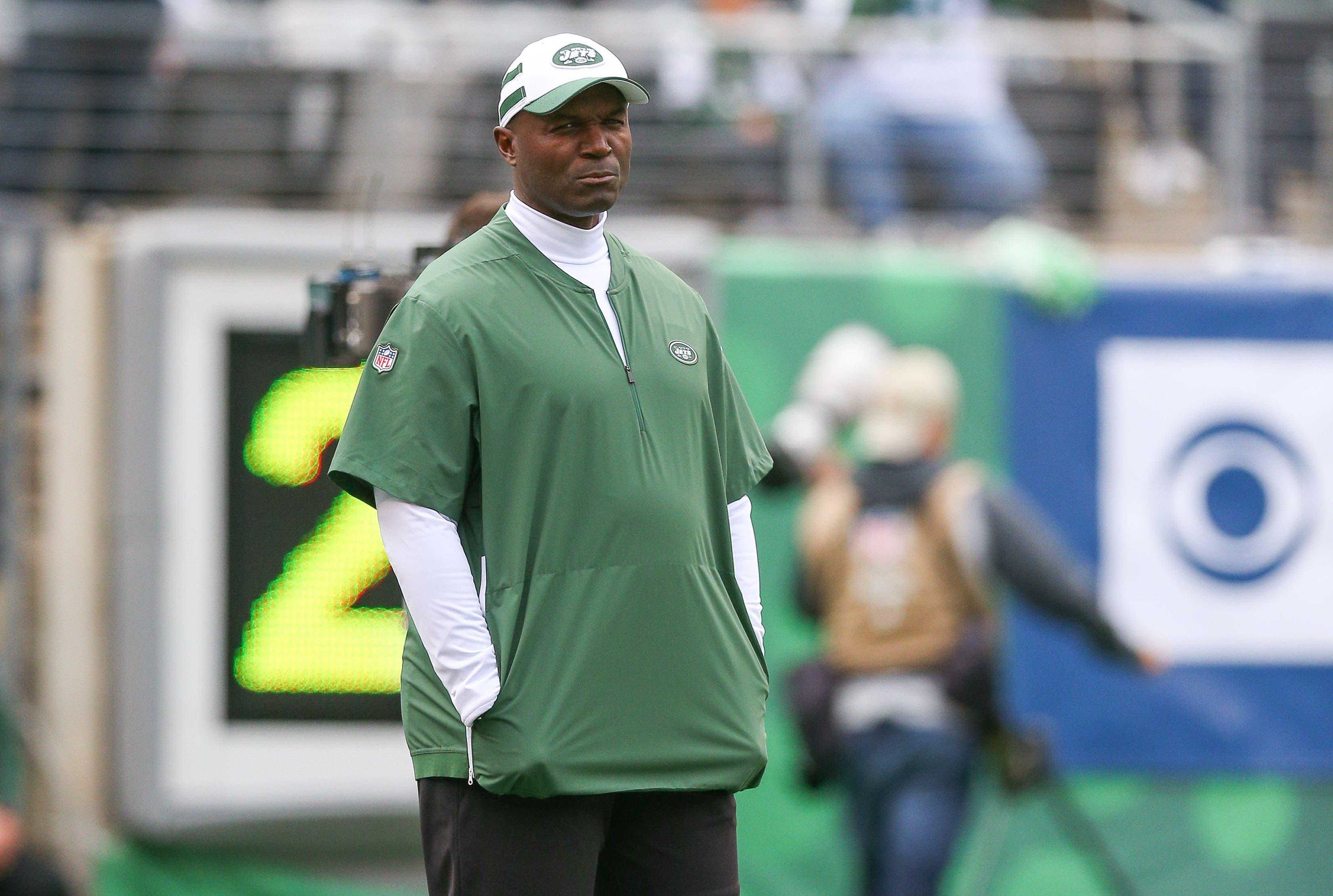 Oct 14, 2018; East Rutherford, NJ, USA; New York Jets head coach Todd Bowles looks on before his game against the Indianapolis Colts during the second half at MetLife Stadium. Mandatory Credit: Vincent Carchietta-USA TODAY Sports / Vincent Carchietta