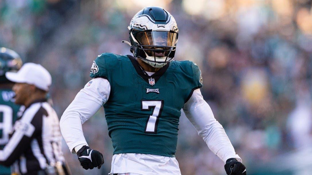 Then-Philadelphia Eagles linebacker Haason Reddick (7) reacts after a defensive stop against the New Orleans Saints during the fourth quarter at Lincoln Financial Field. / Bill Streicher-USA TODAY Sports