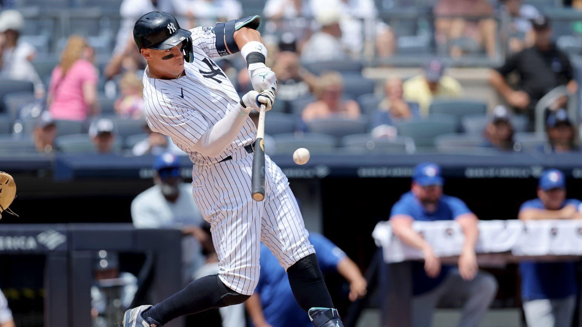 Yankees hit three home runs in 8-3 win over Blue Jays
